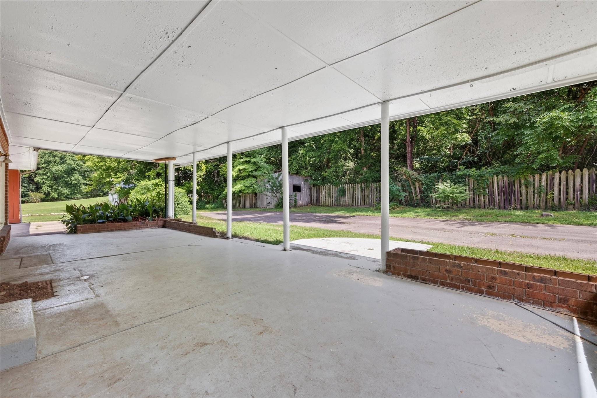 910 Highway 13 Property Photo 31