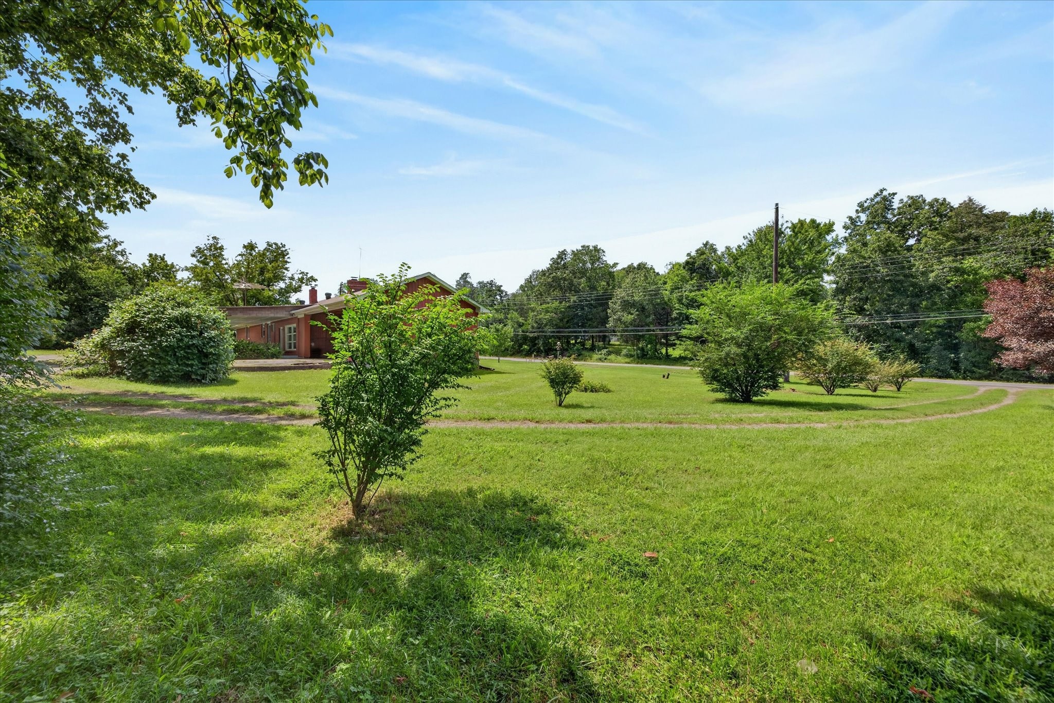 910 Highway 13 Property Photo 37
