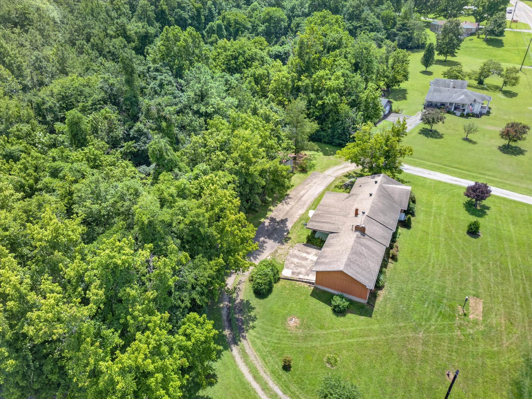 910 Highway 13 Property Photo 47