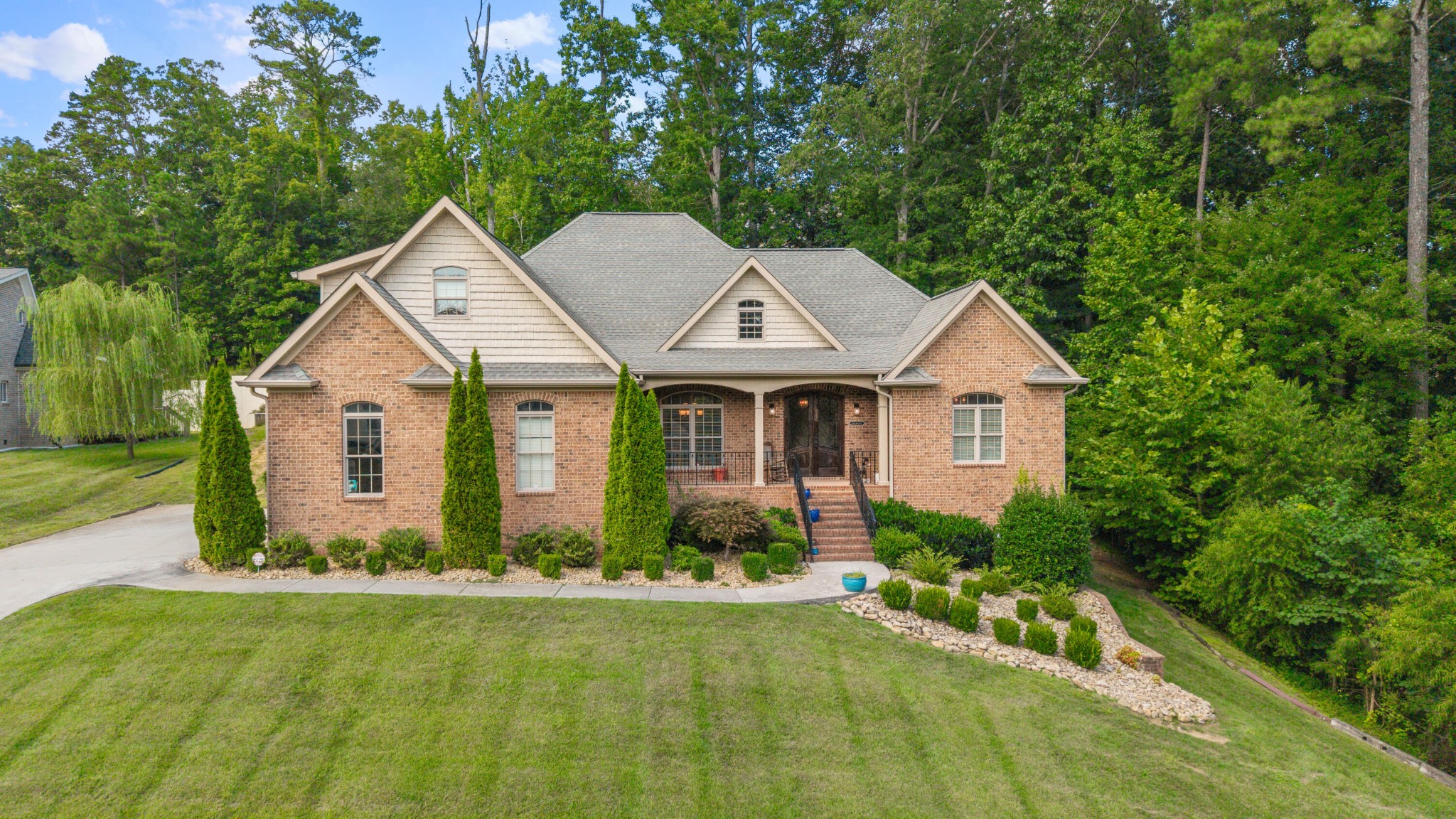 704 Pembridge Circle, Nw Property Photo 1