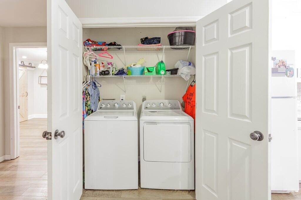 1900 Meadowbrook Circle, Nw Property Photo 9
