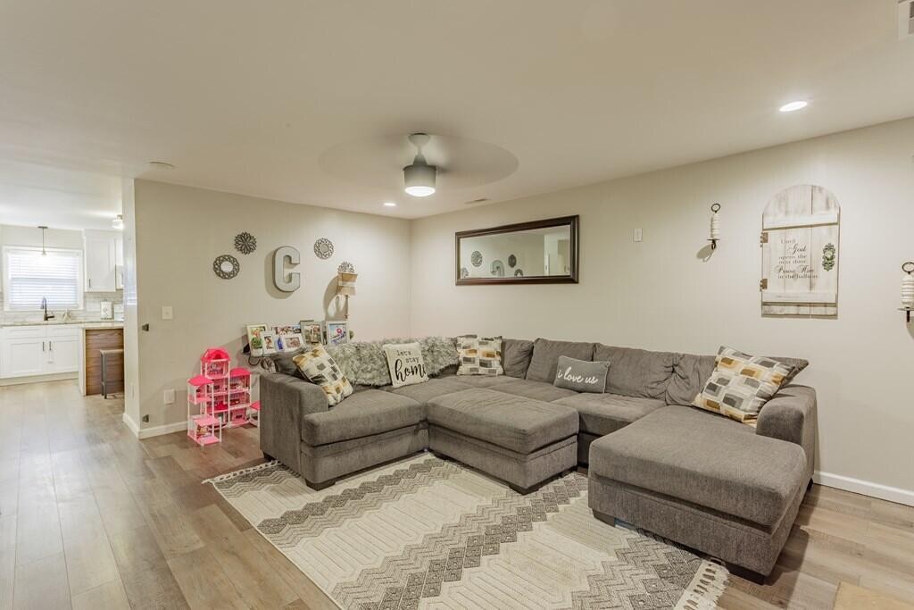 1900 Meadowbrook Circle, Nw Property Photo 13