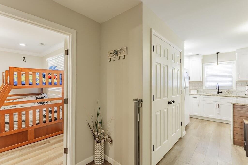 1900 Meadowbrook Circle, Nw Property Photo 15