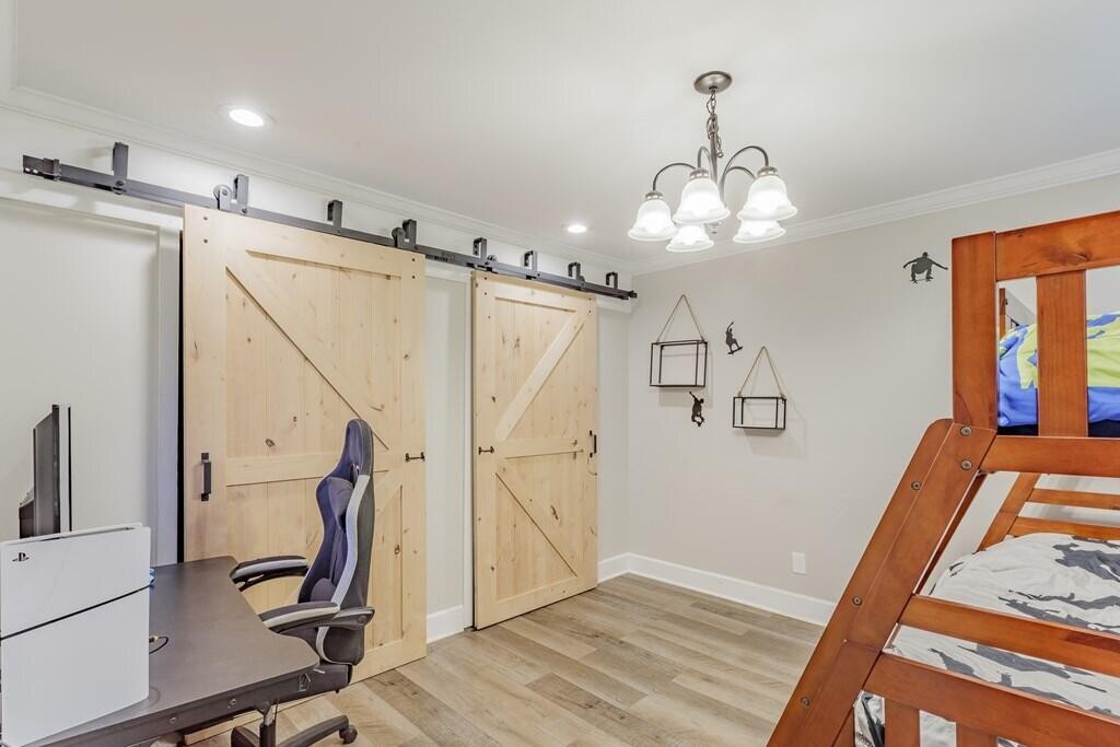1900 Meadowbrook Circle, Nw Property Photo 16