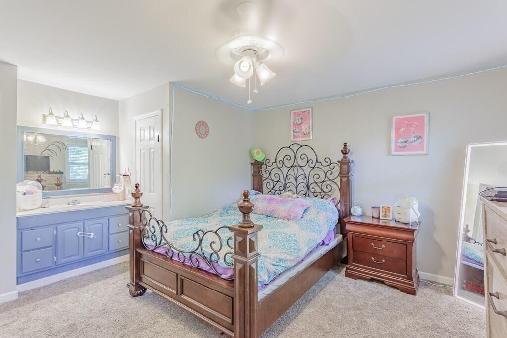 1900 Meadowbrook Circle, Nw Property Photo 22
