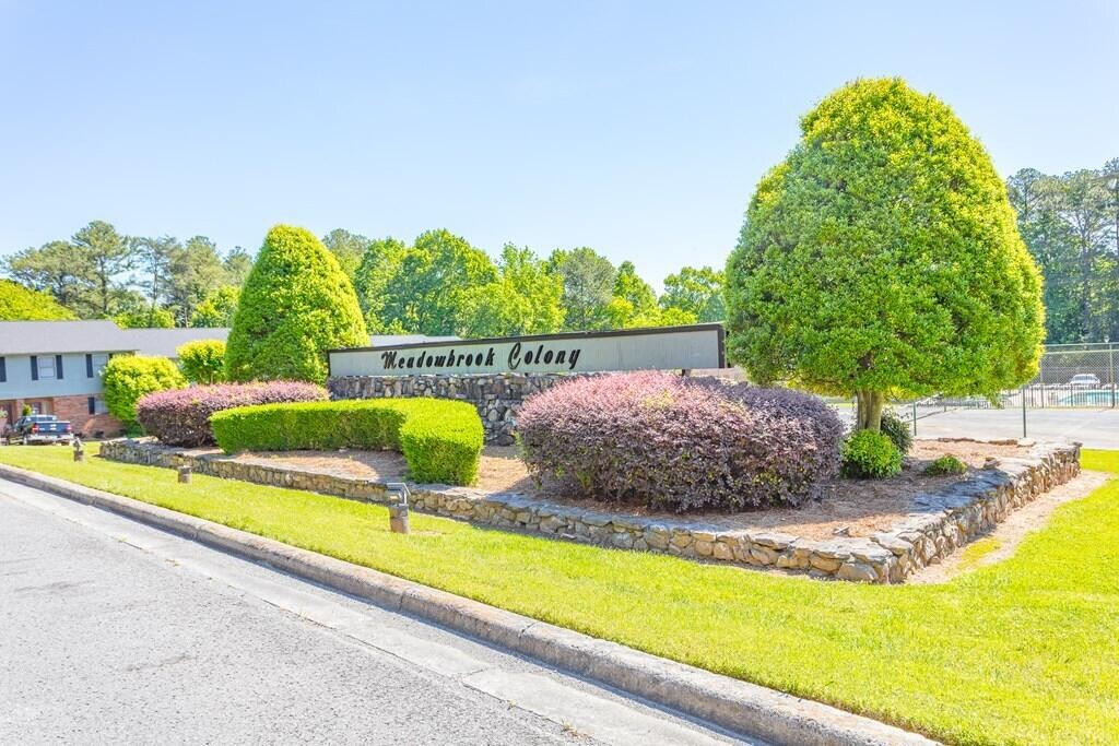 1900 Meadowbrook Circle, Nw Property Photo 37