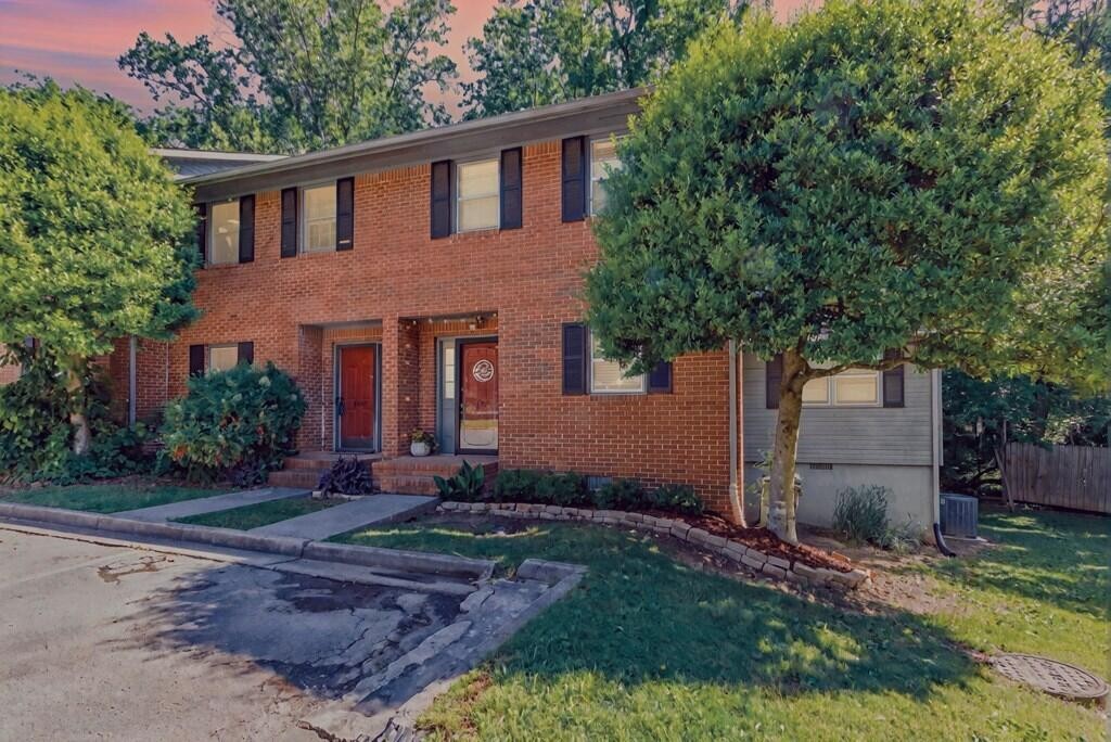1900 Meadowbrook Circle, Nw Property Photo 40
