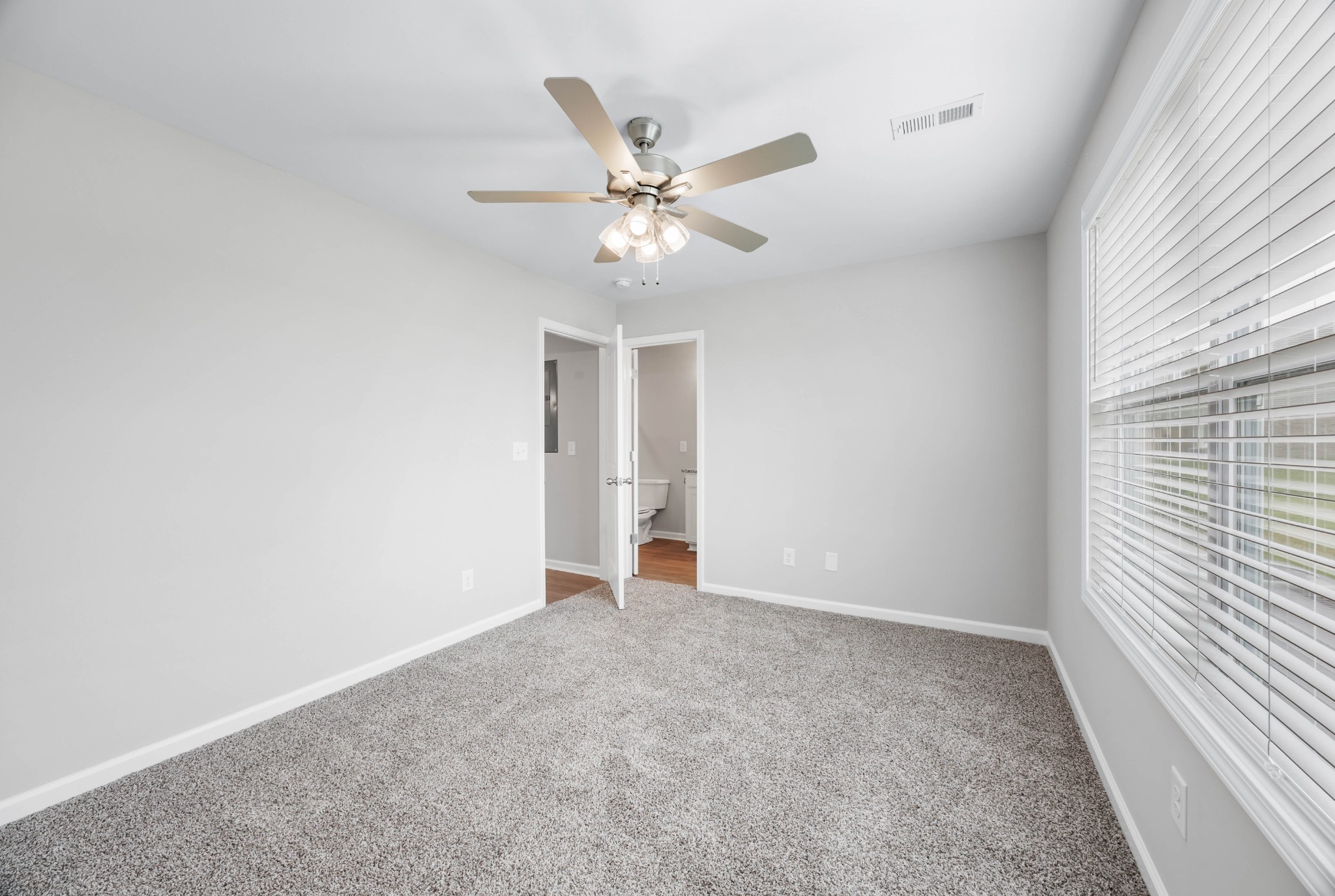 2201 Eldos Trace Cir Property Photo 12