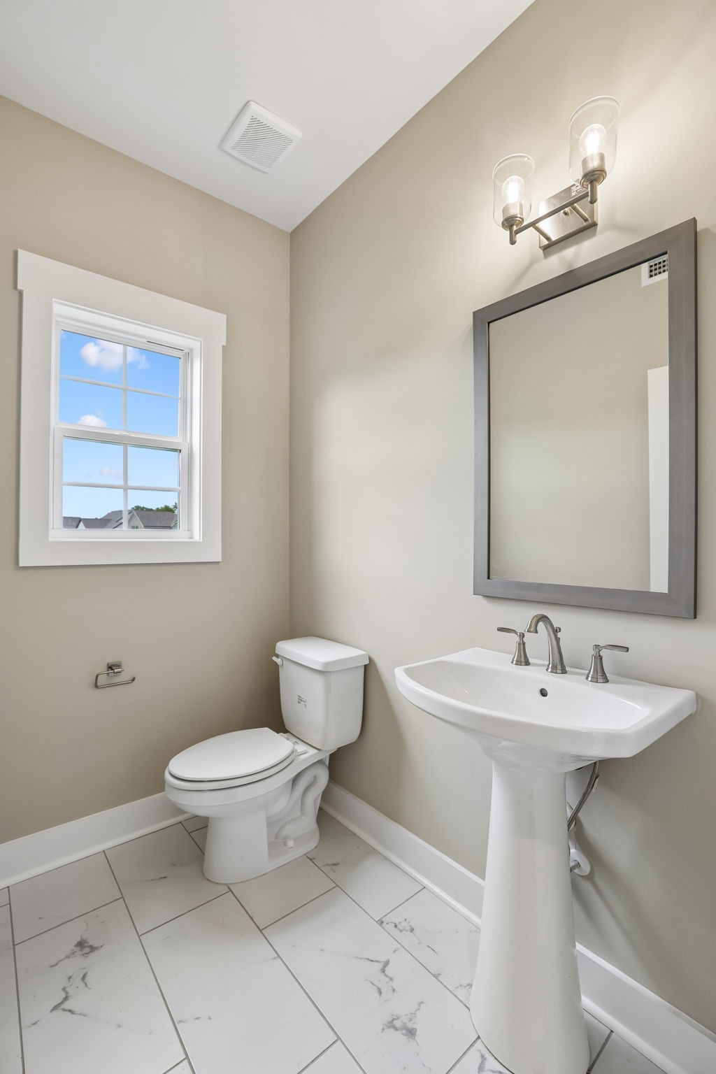 930 Stovers Glen Dr Property Photo 30