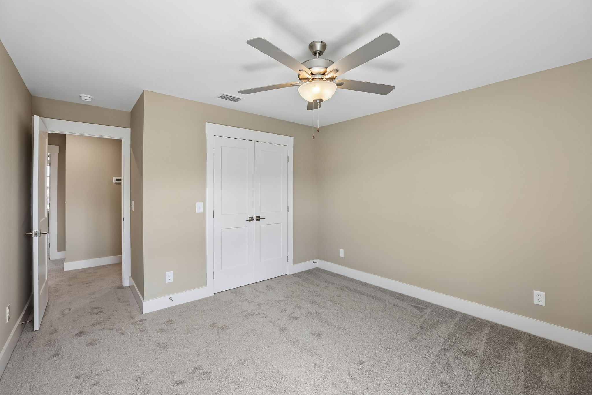 930 Stovers Glen Dr Property Photo 39