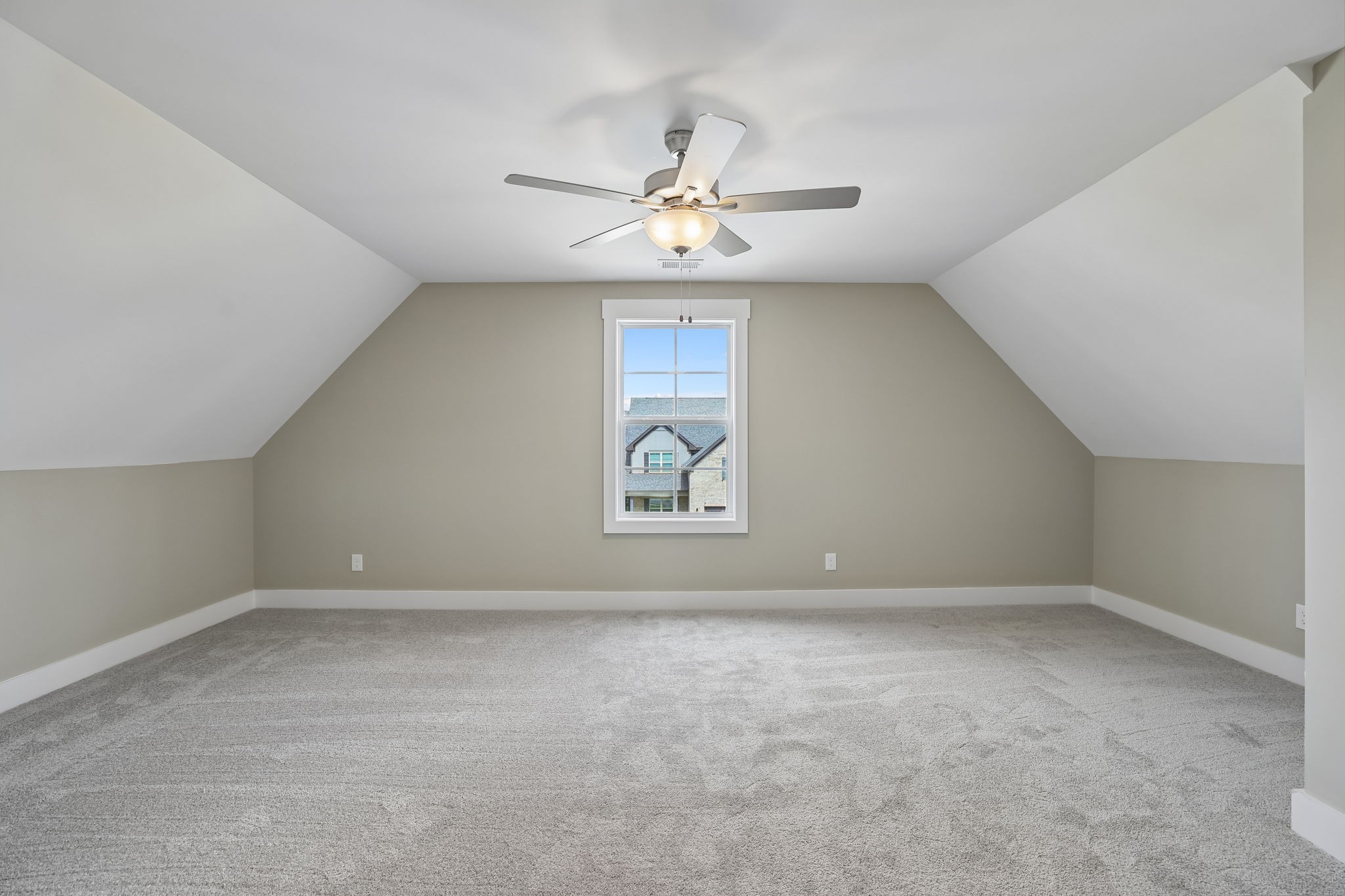 930 Stovers Glen Dr Property Photo 45