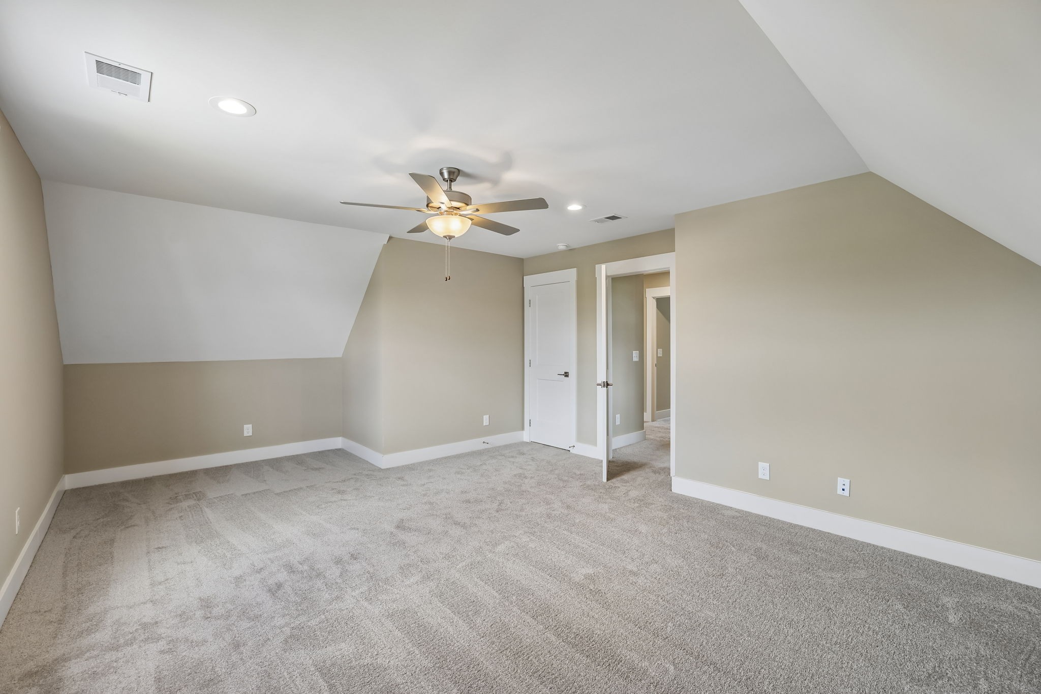 930 Stovers Glen Dr Property Photo 47