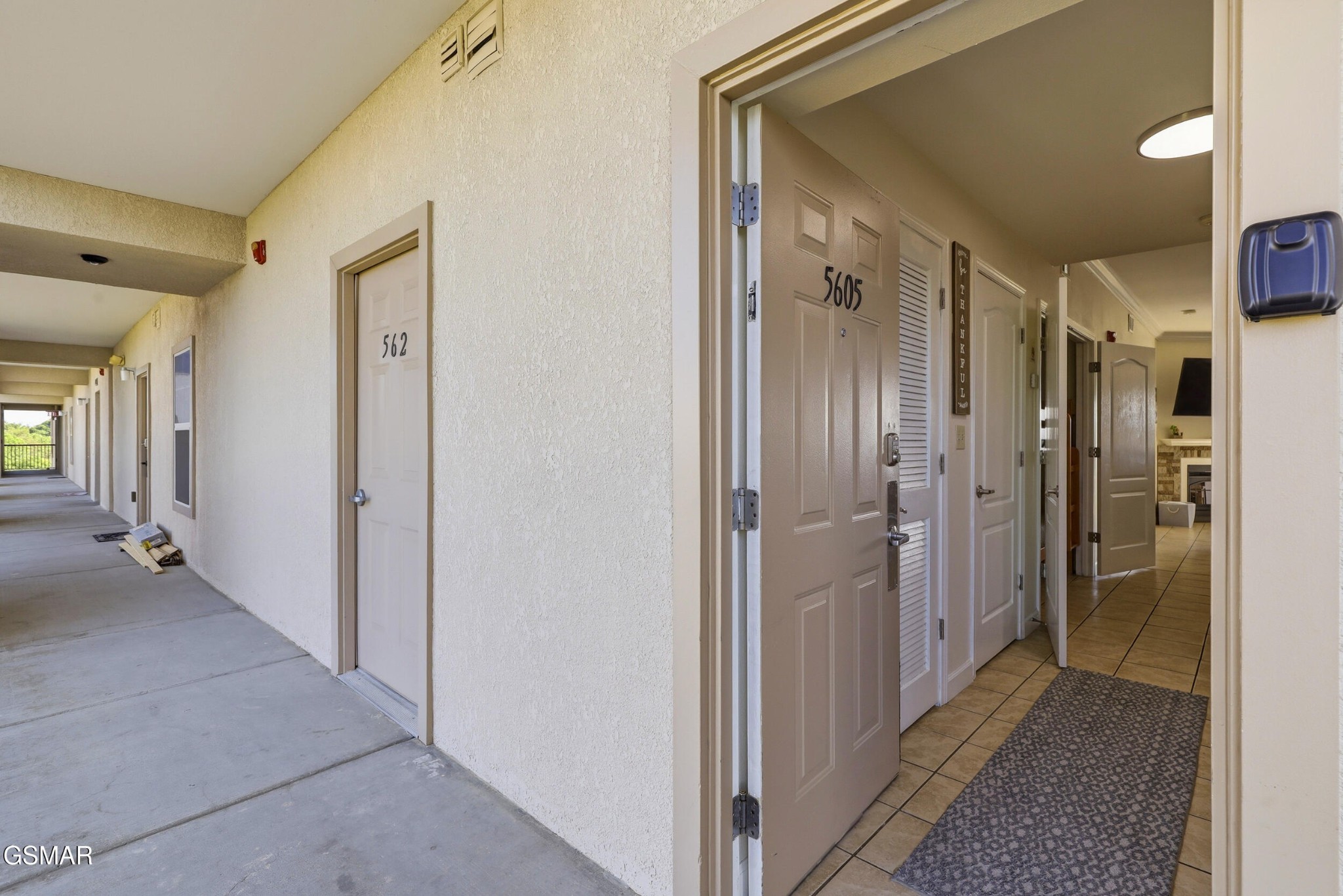124 Plaza Drive Property Photo 4