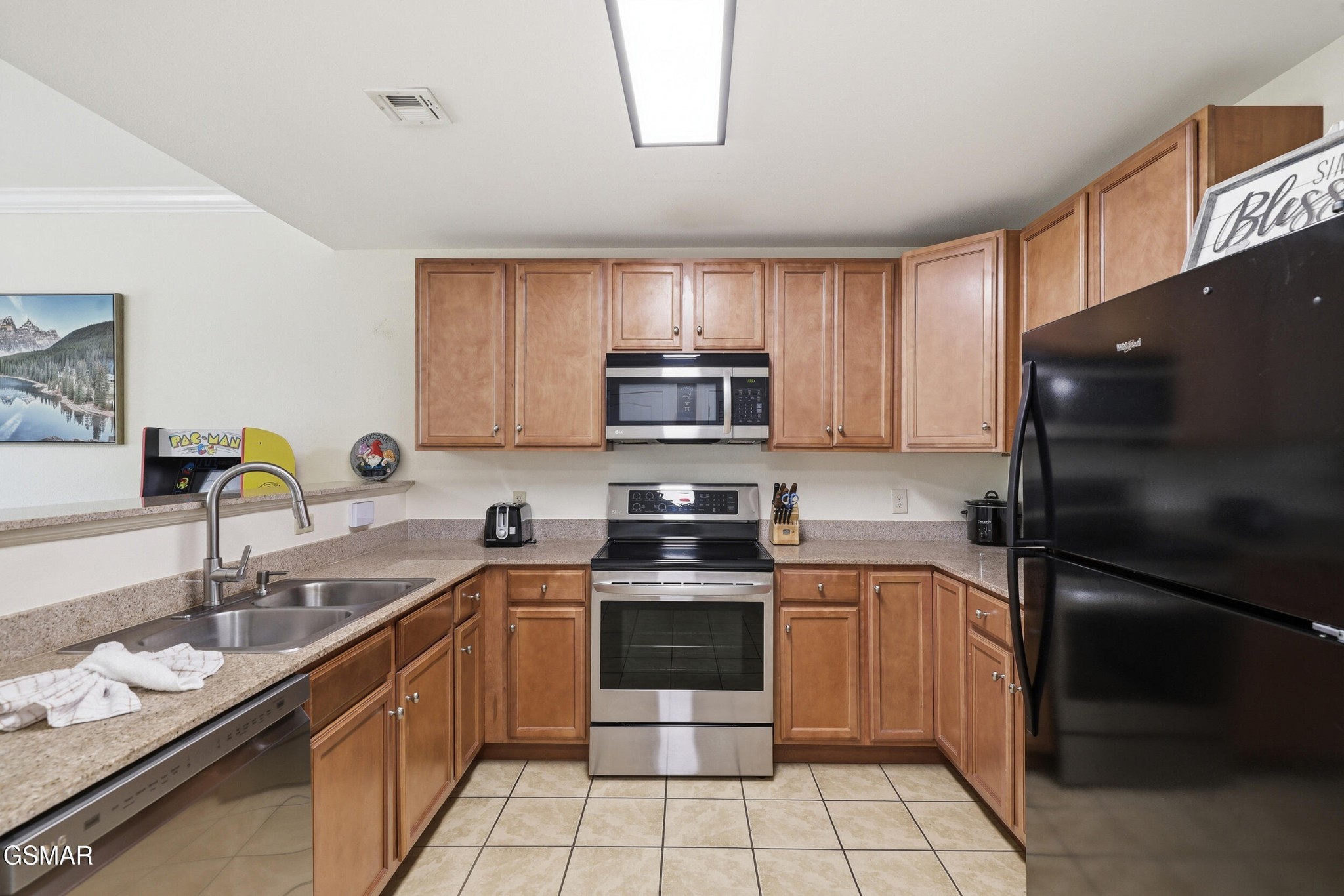 124 Plaza Drive Property Photo 9