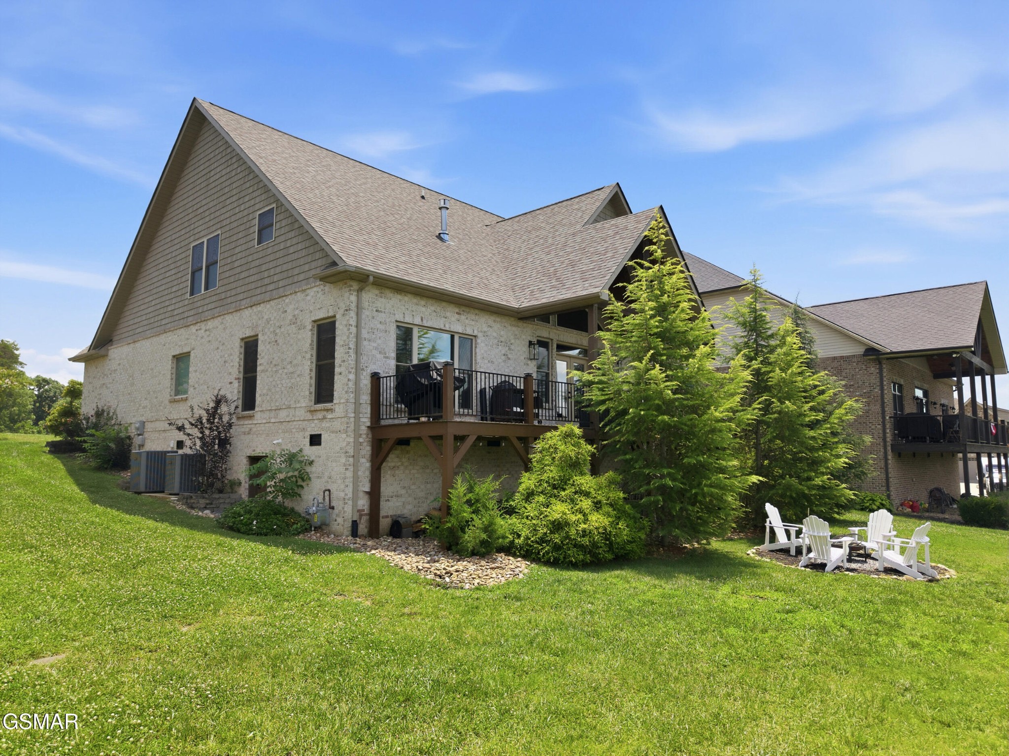 705 Waters Edge Property Photo 8