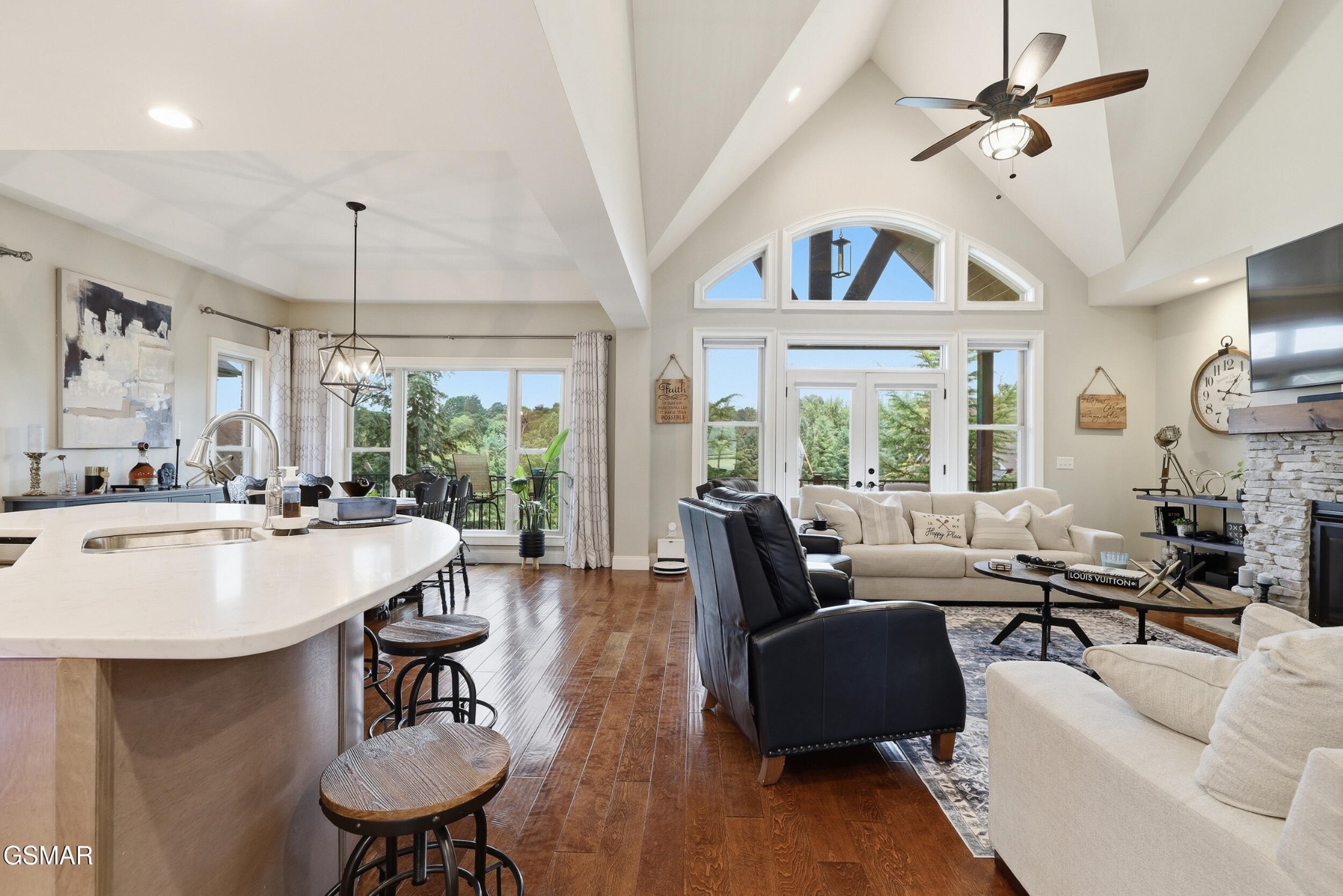 705 Waters Edge Property Photo 16