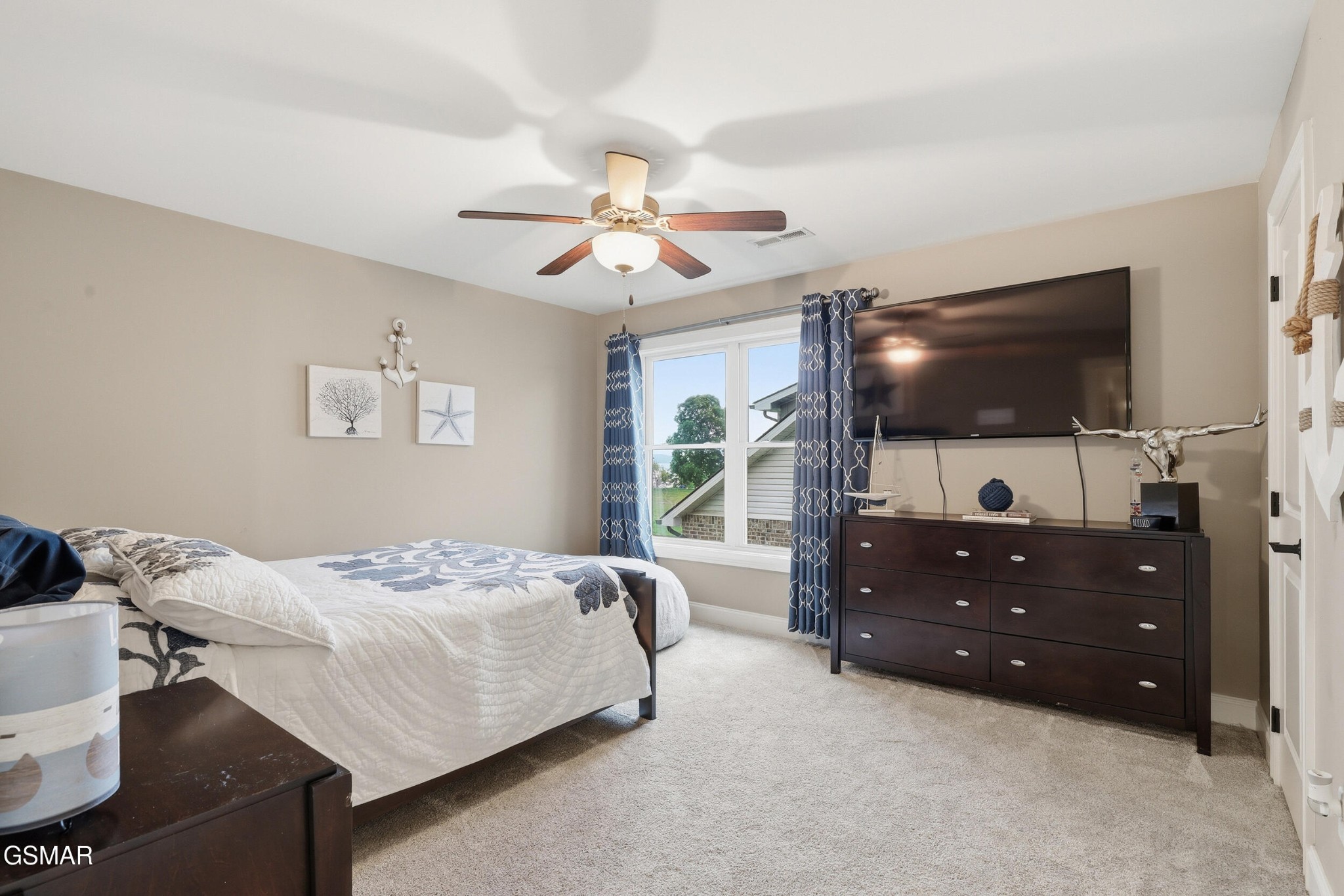 705 Waters Edge Property Photo 45