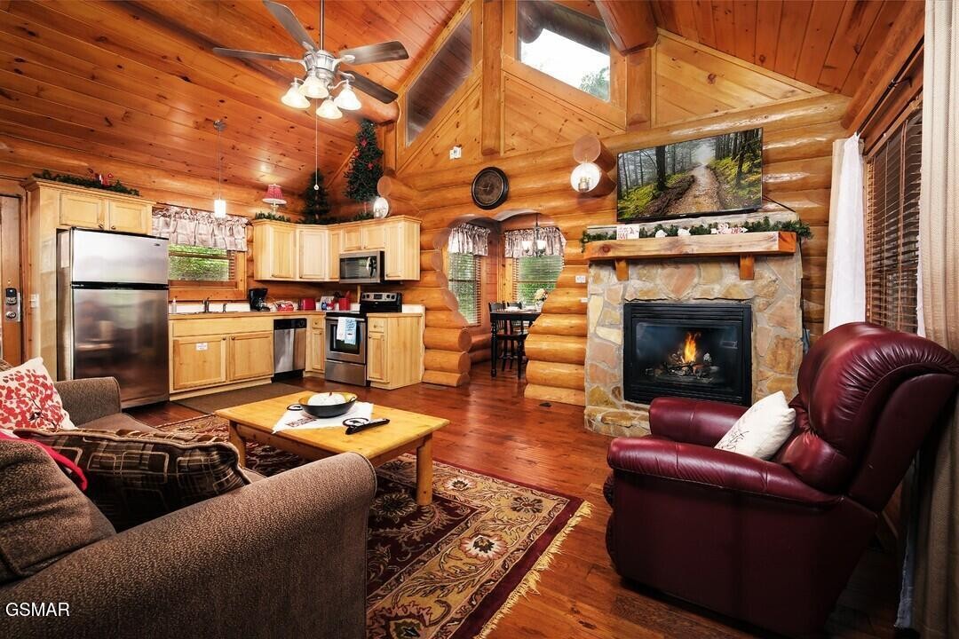 2910 Piney Ridge Way Property Photo 9