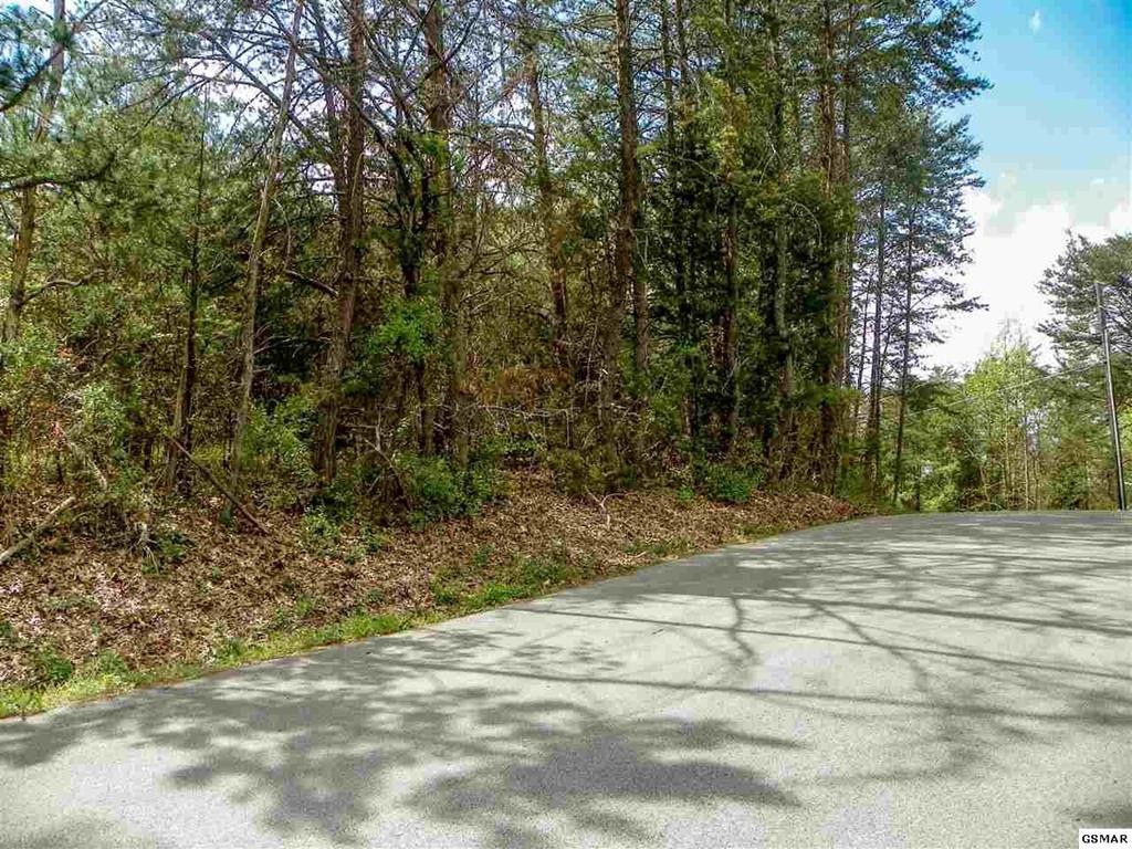 8 Rail Hill Lane Property Photo 1