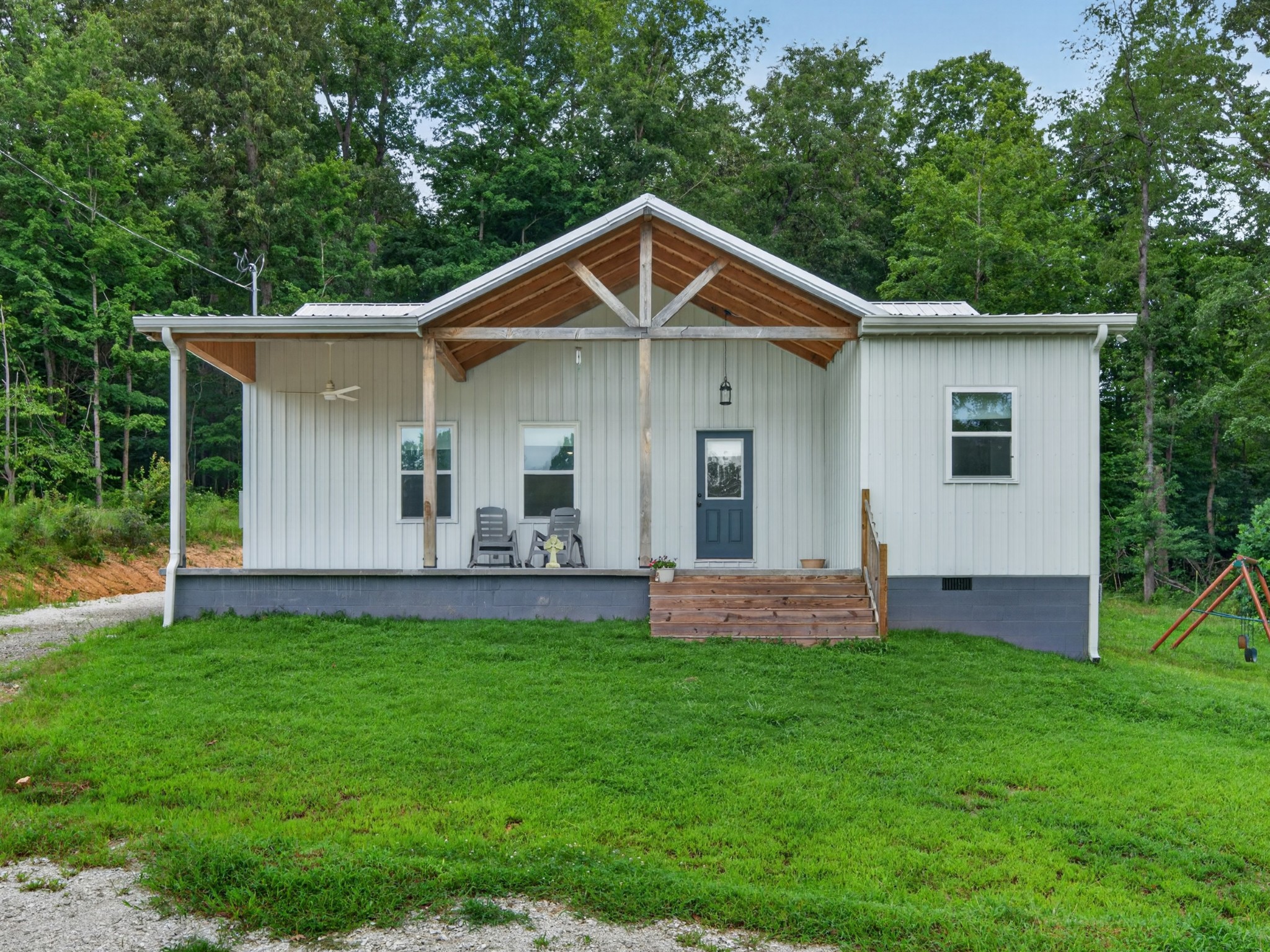 1047 Old County House Rd