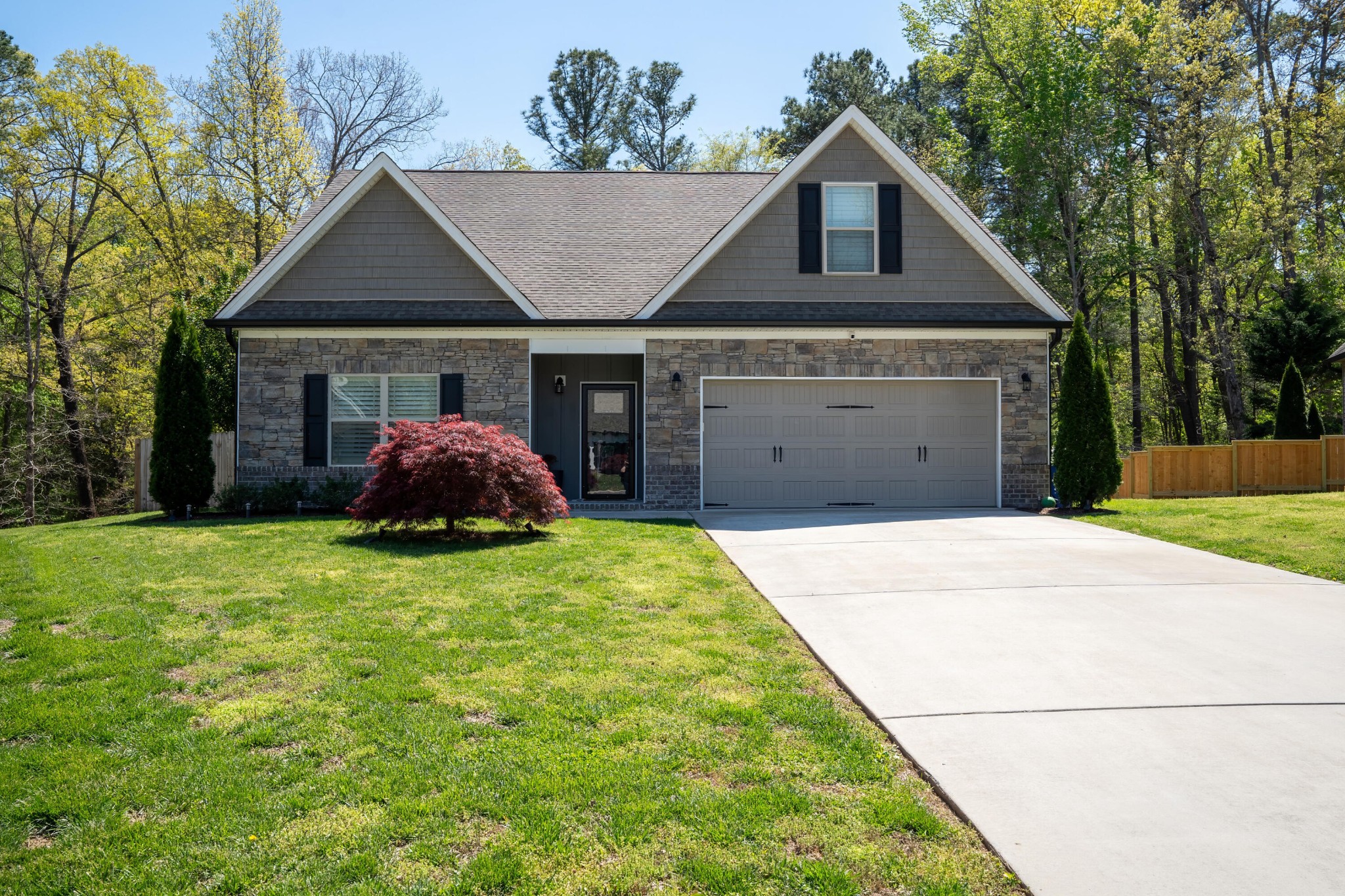1890 Preservation Drive, Ne Property Photo 1