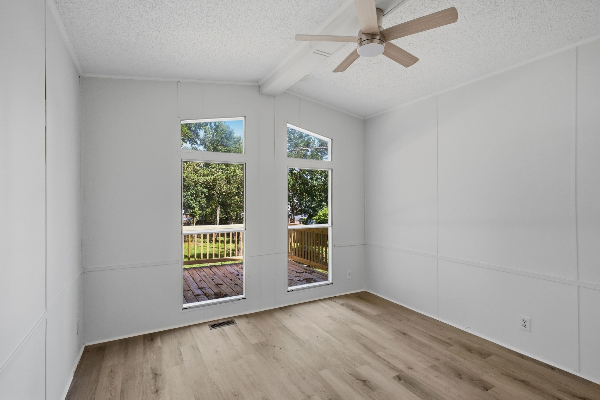 1305 Merritt St Property Photo 13