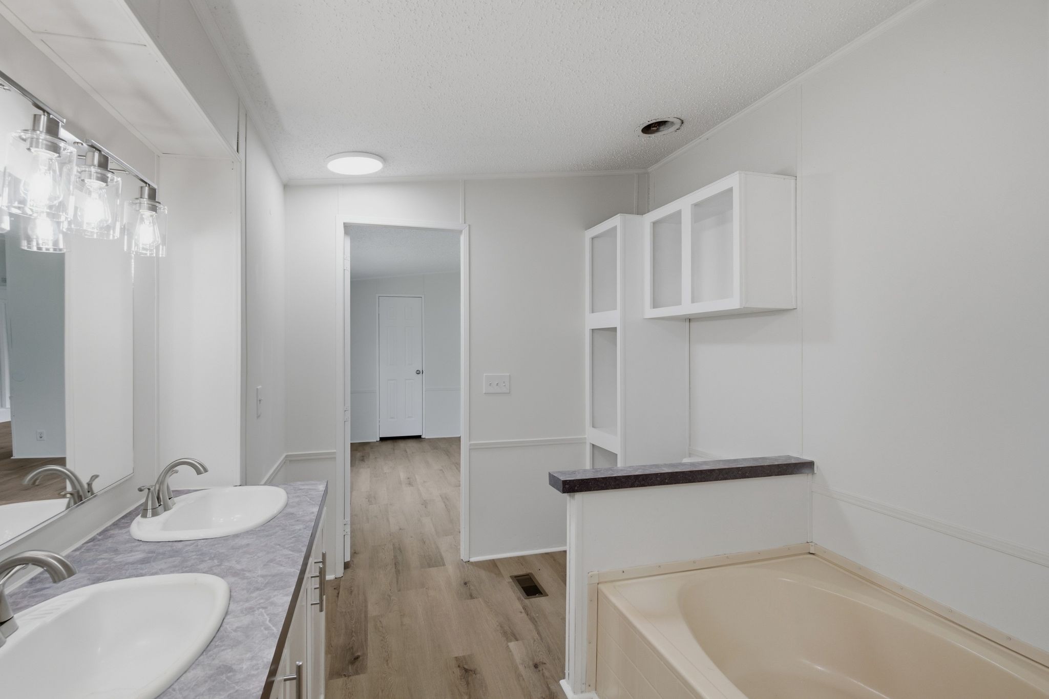 1305 Merritt St Property Photo 19