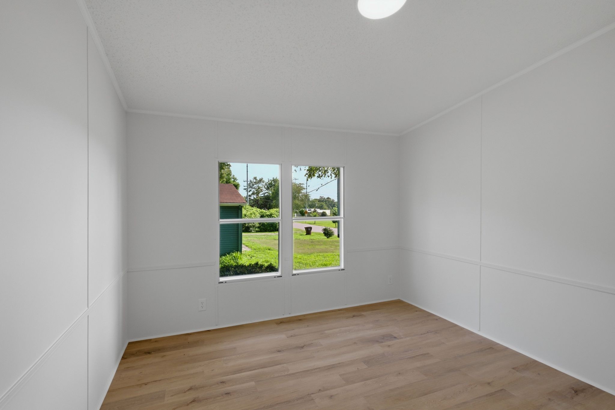 1305 Merritt St Property Photo 24