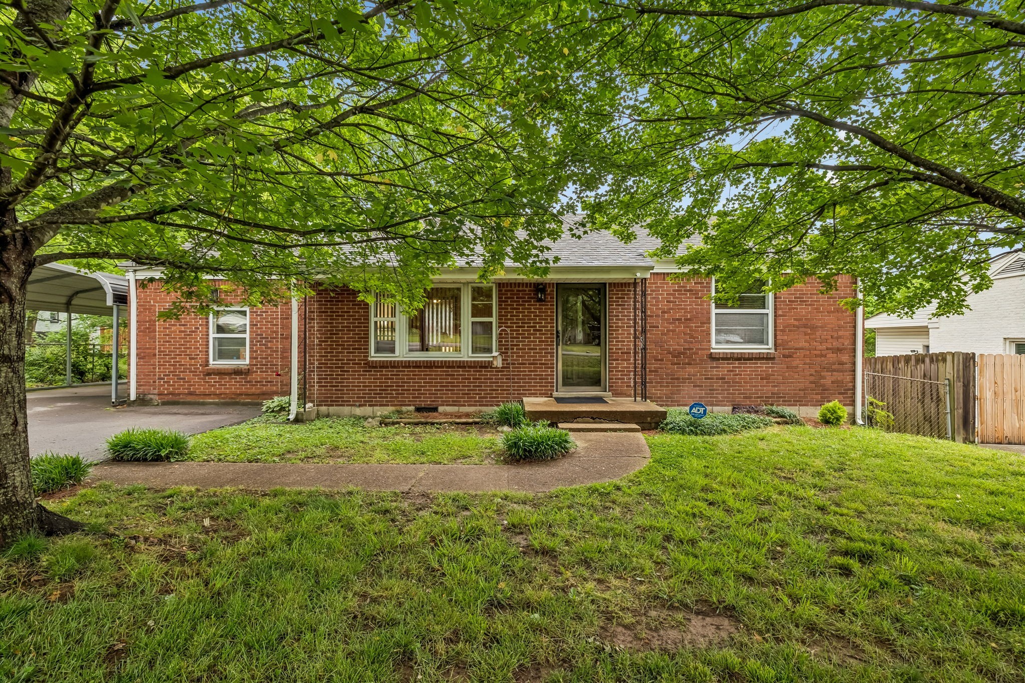 611 Templewood Dr Property Photo 1