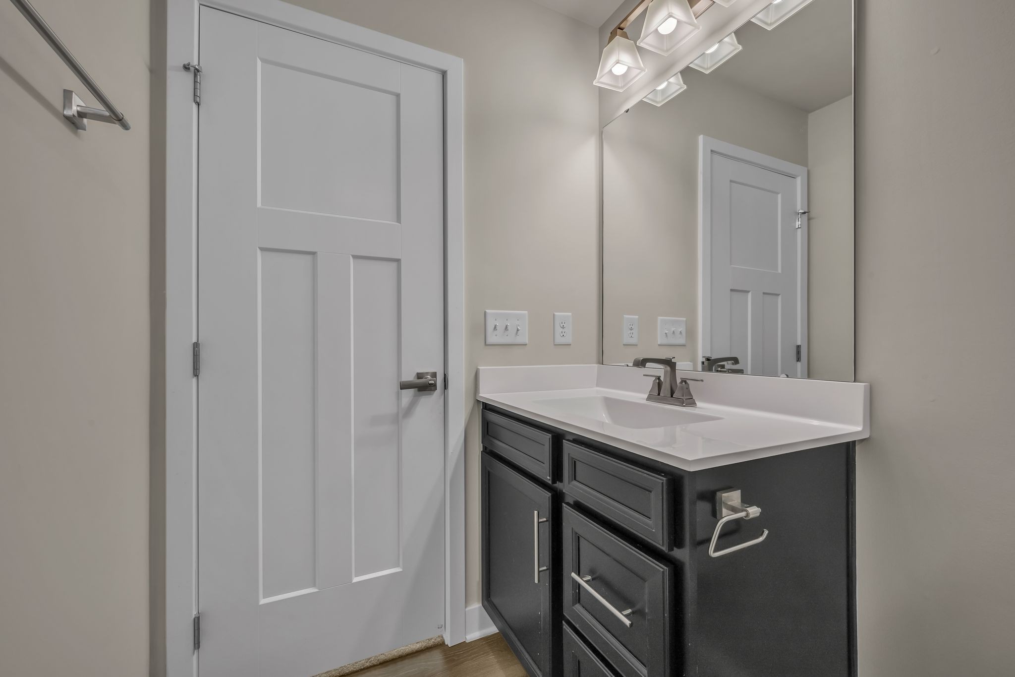 1043 Clendening Dr Property Photo 20
