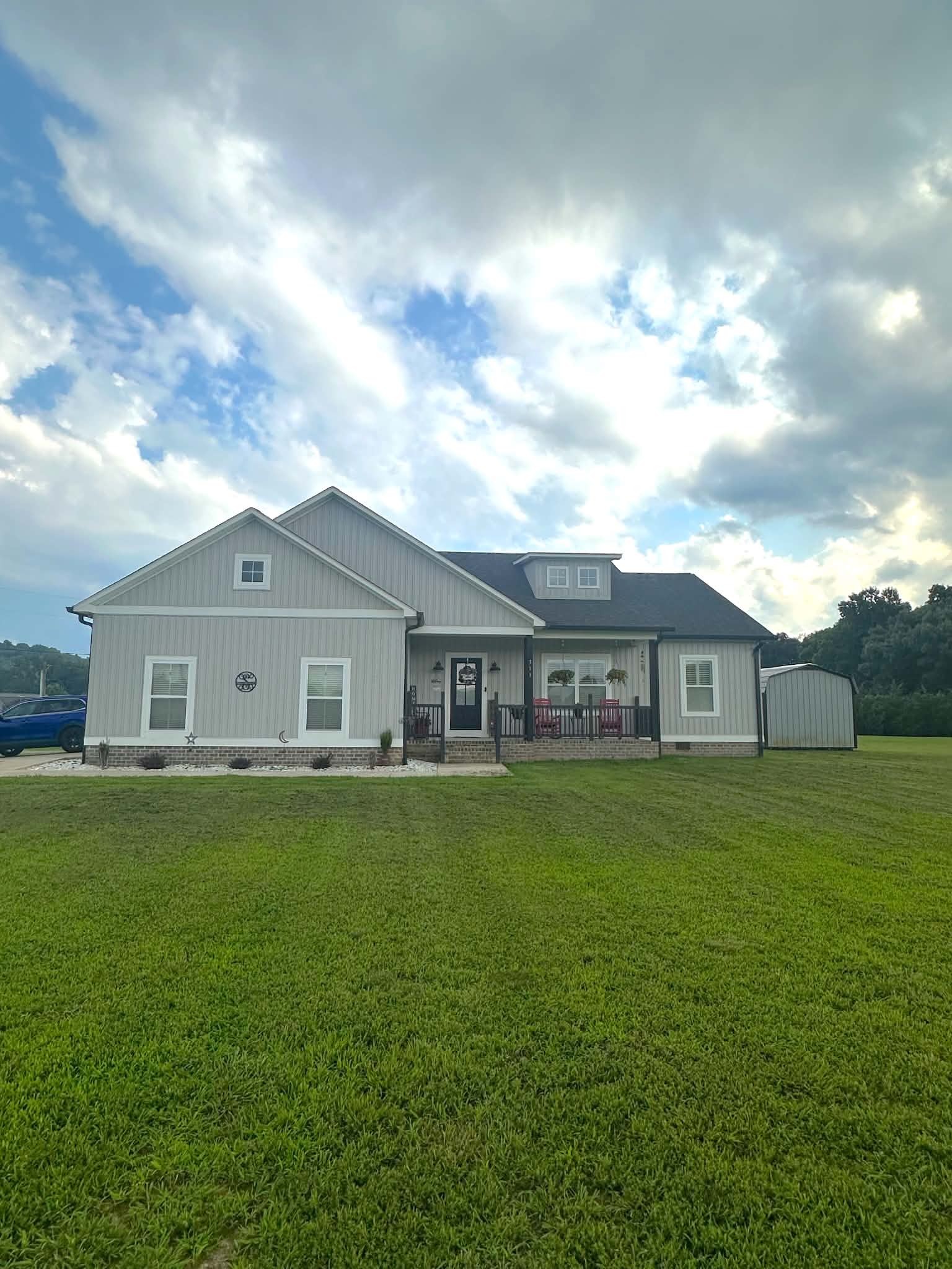 311 Autumn Hills Dr Property Photo 1