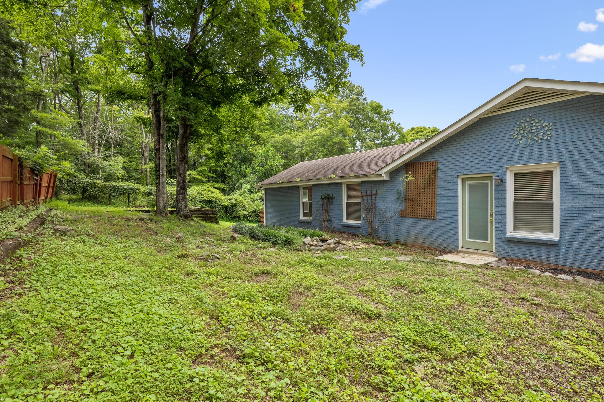 707 Darrow Dr Property Photo 36