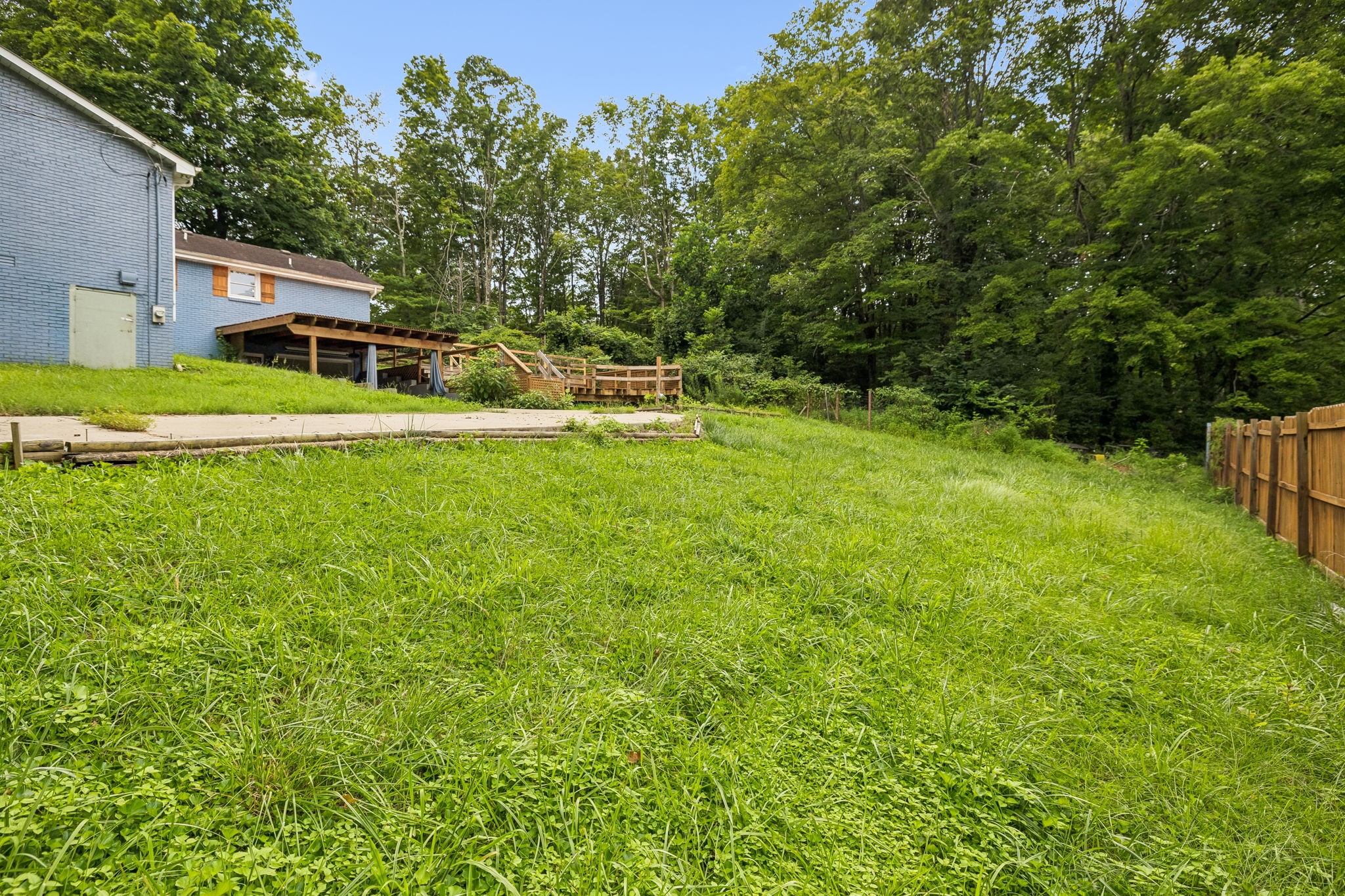 707 Darrow Dr Property Photo 40