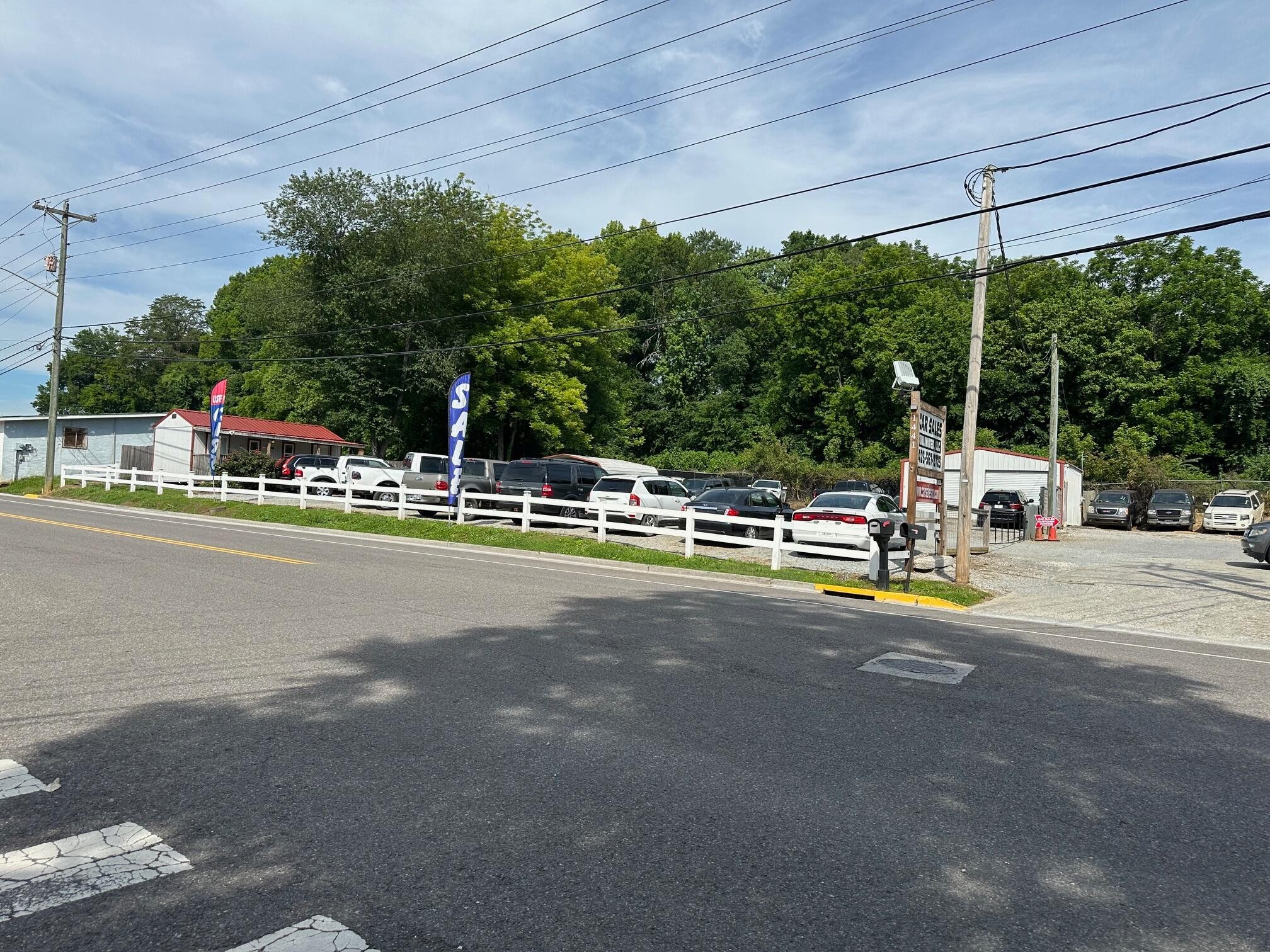 1441 Railroad Street Property Photo 1