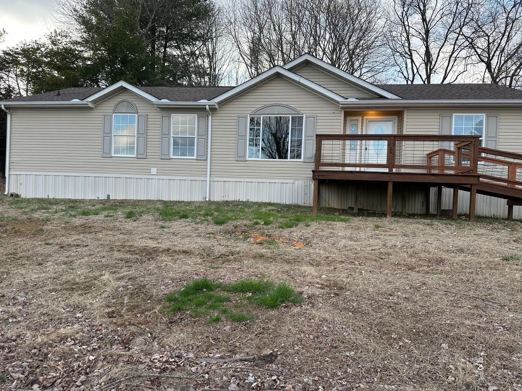 1285 Dyer Road Property Photo 3