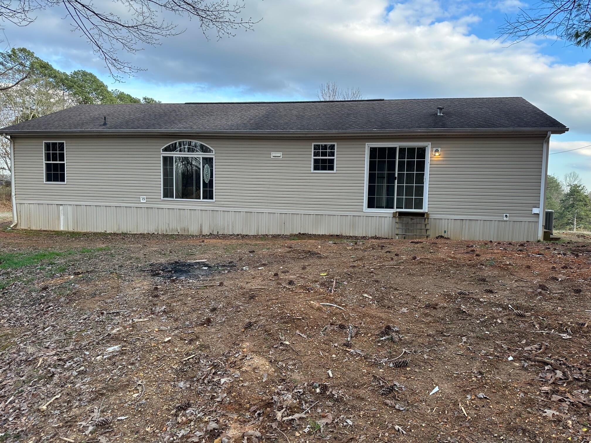 1285 Dyer Road Property Photo 4
