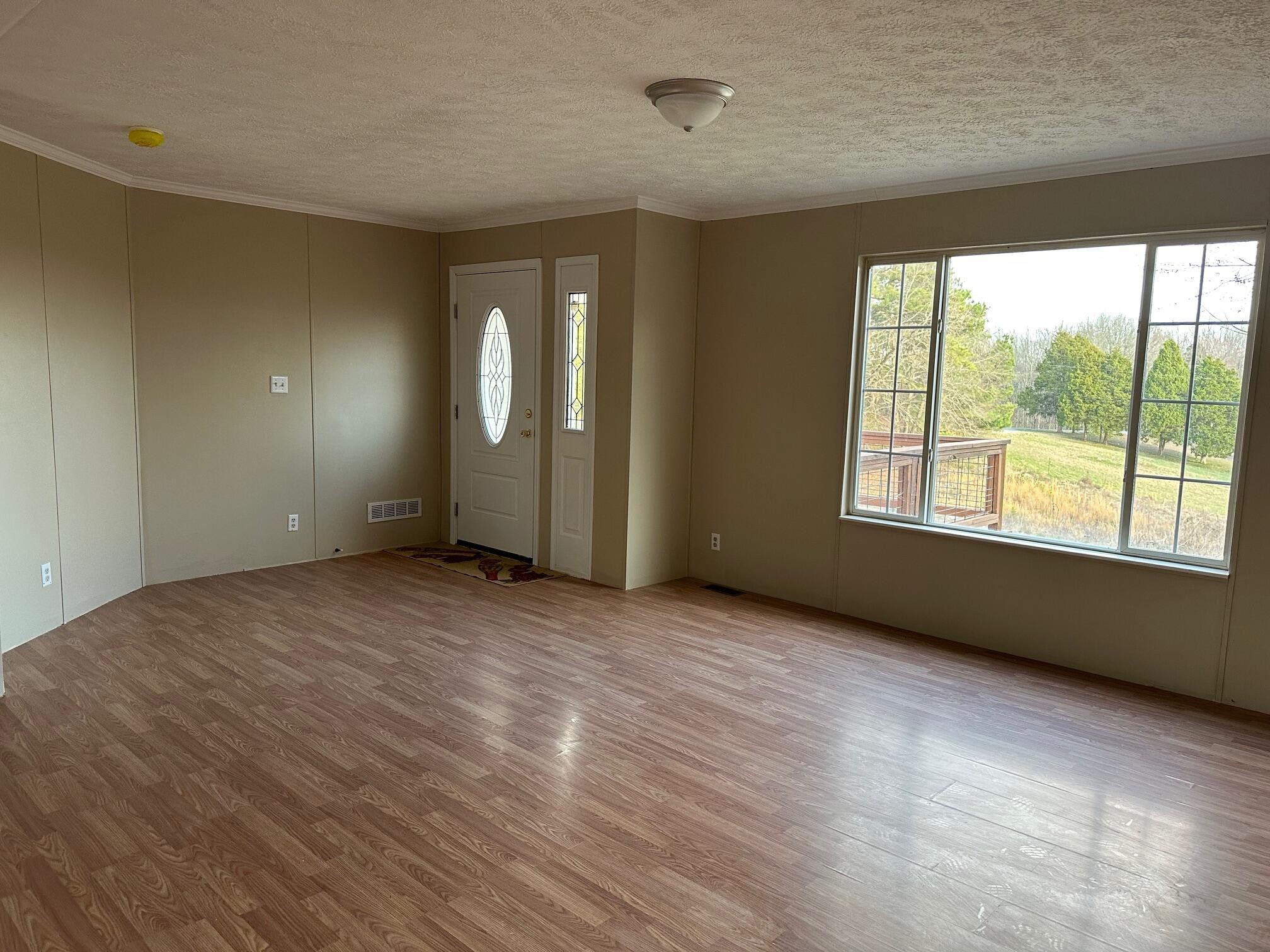 1285 Dyer Road Property Photo 10
