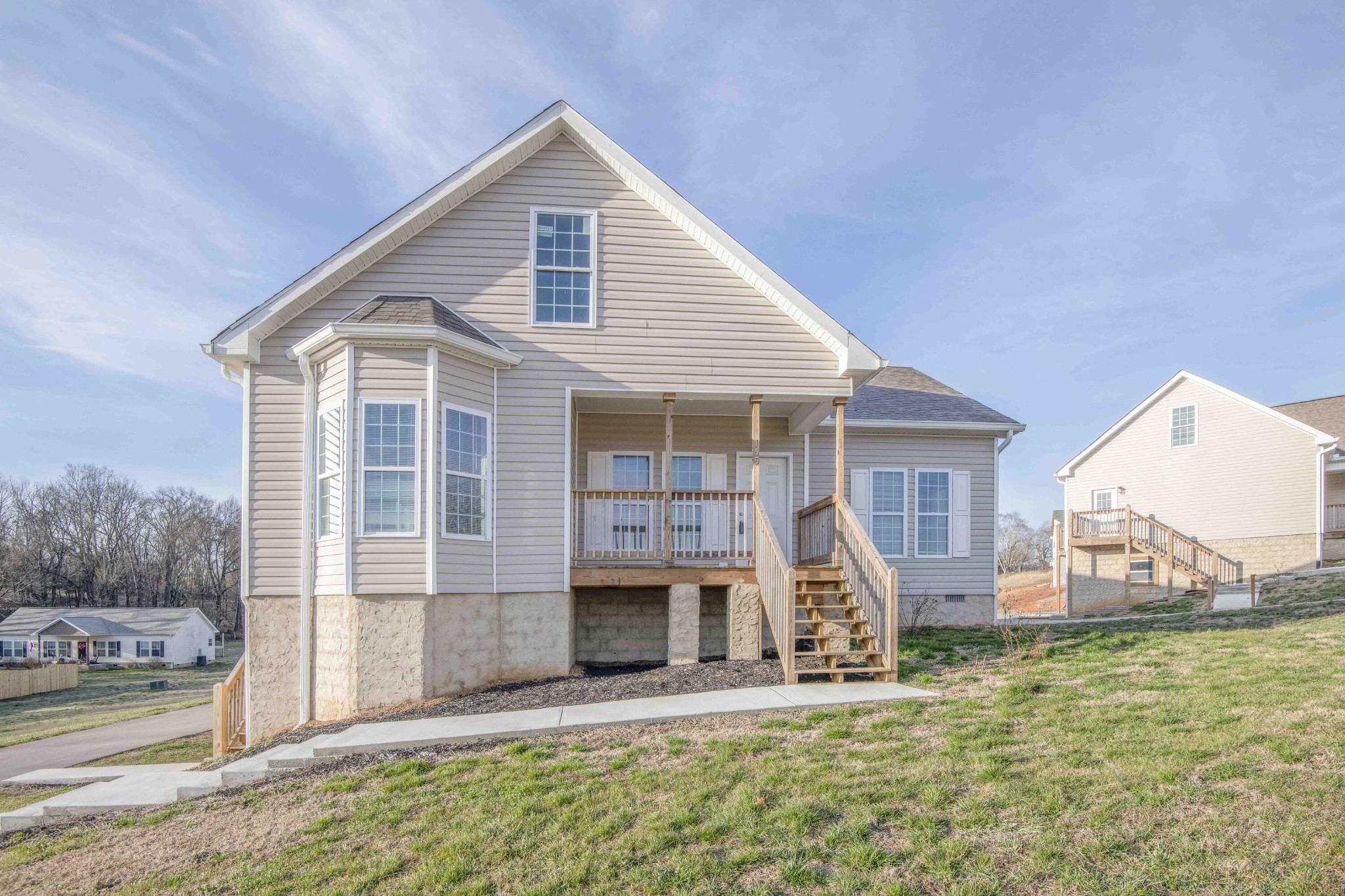 155 Waters Edge Drive Property Photo 1