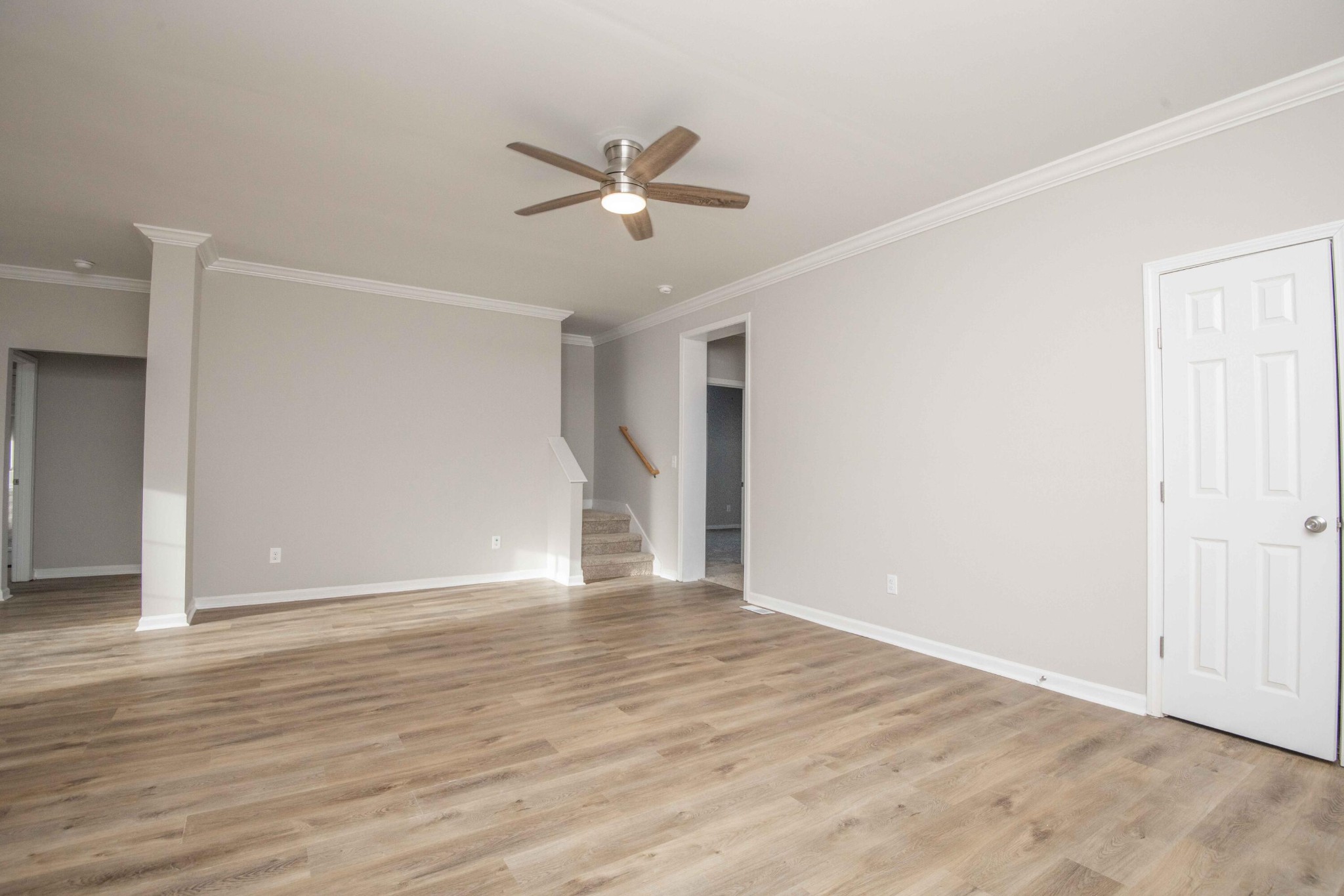 155 Waters Edge Drive Property Photo 6