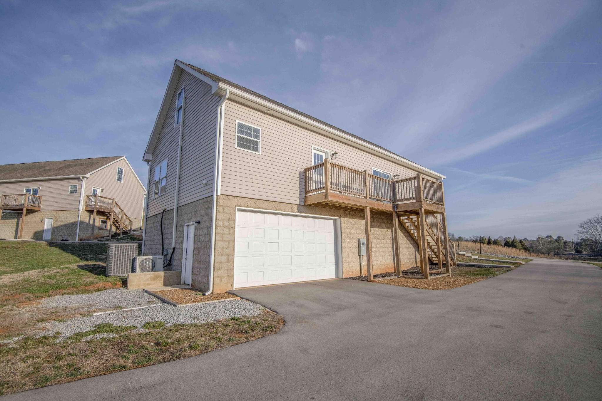 155 Waters Edge Drive Property Photo 49
