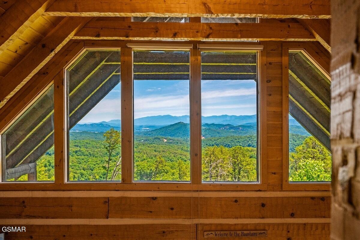 2086 Bluff Mountain Road Property Photo 5