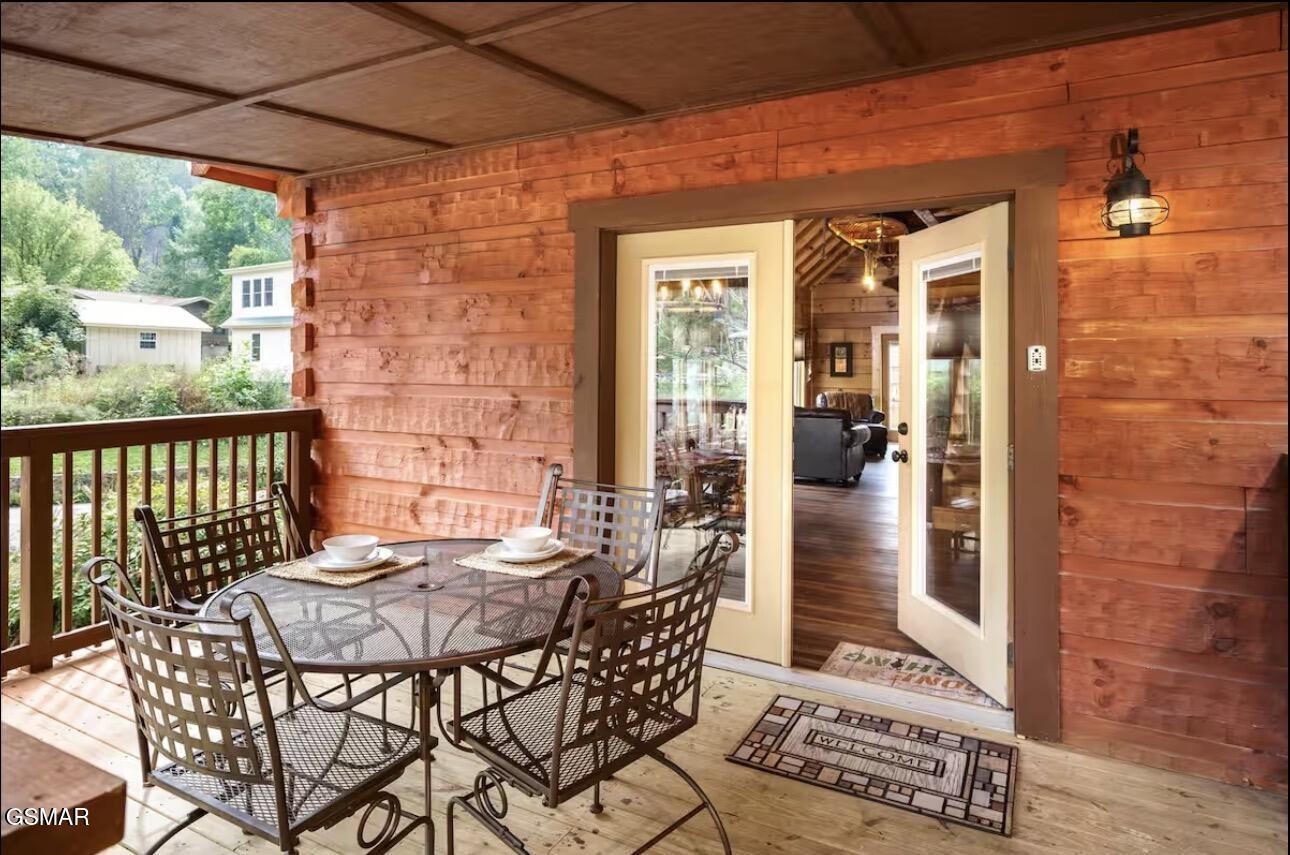 289 Roaring Fork Road Property Photo 7