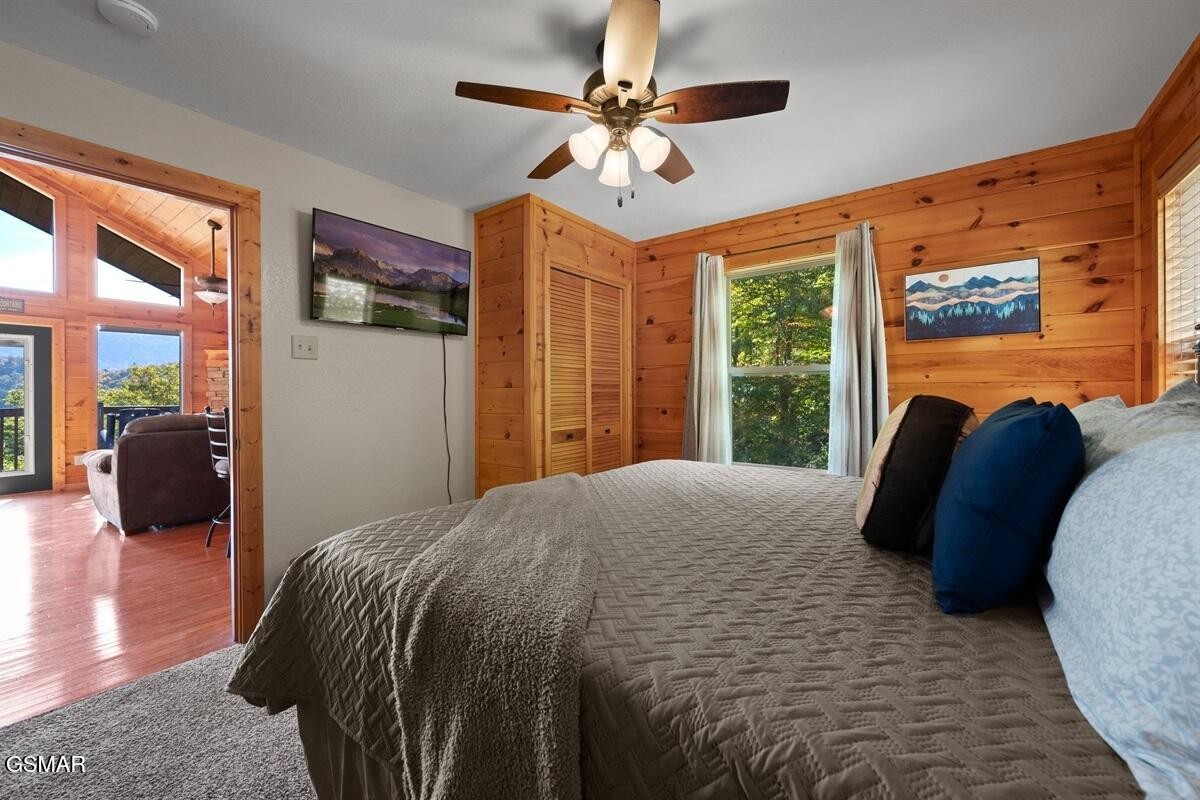 4235 Round Top Way Property Photo 16