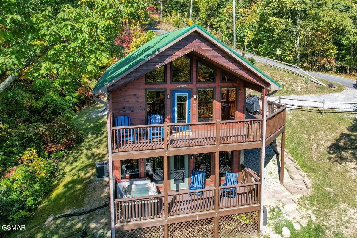 4235 Round Top Way Property Photo 22