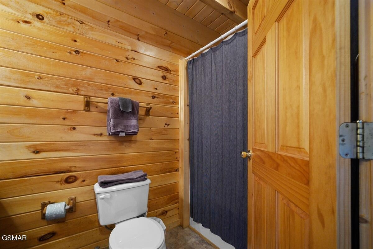 936 Buck Way Property Photo 35