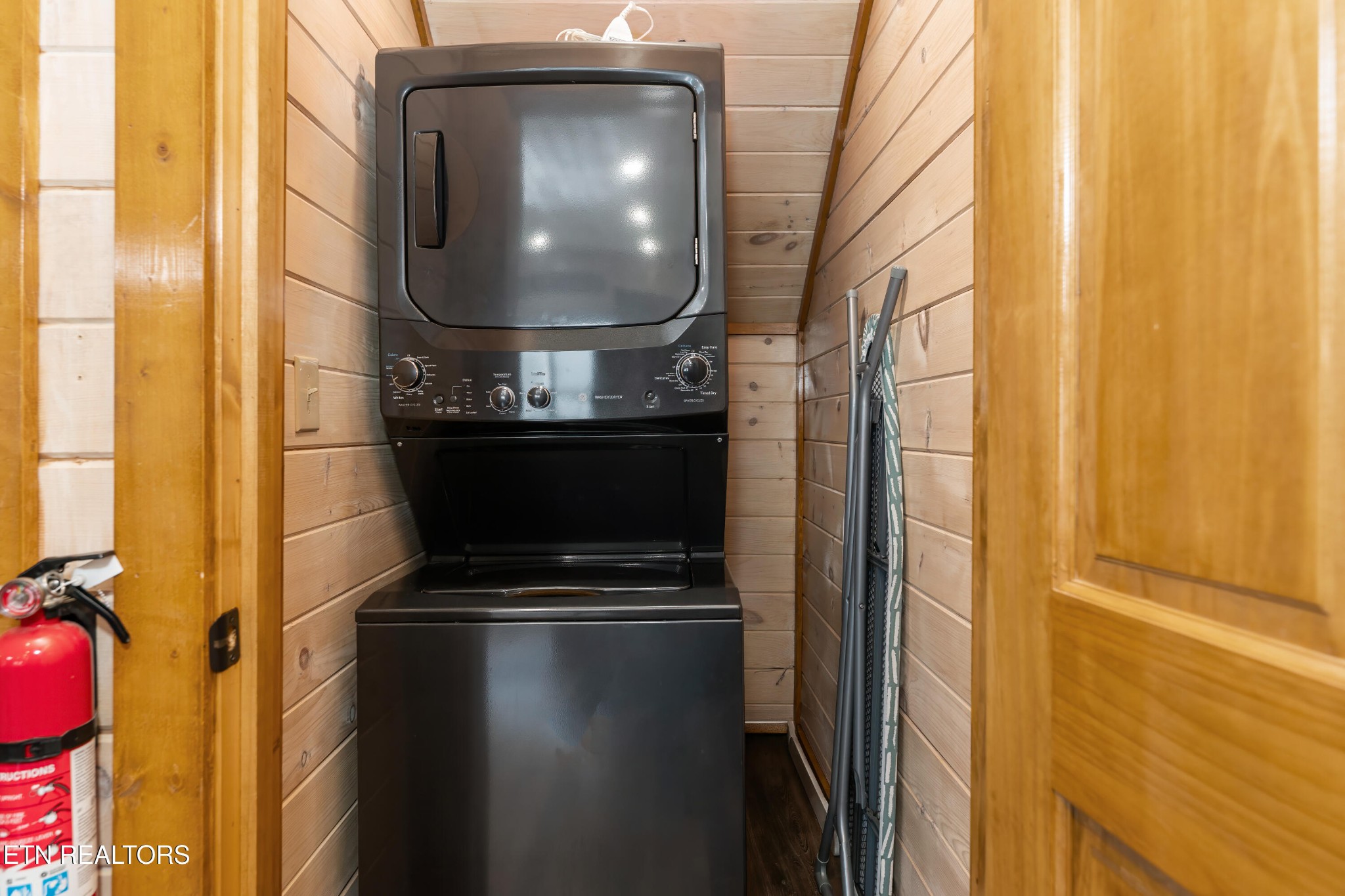 911 Osprey Way Property Photo 22