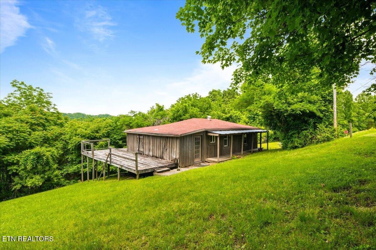 104 Jackson Rd Property Photo 13