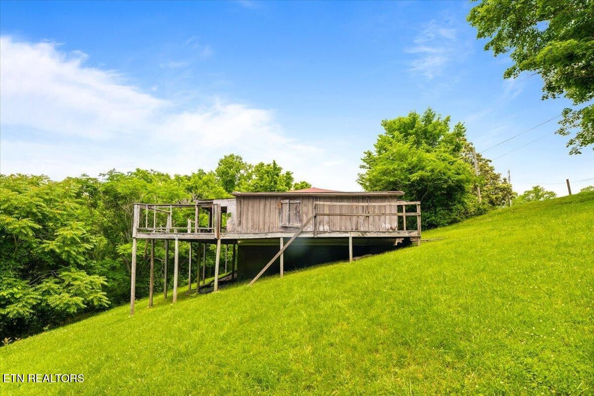 104 Jackson Rd Property Photo 14