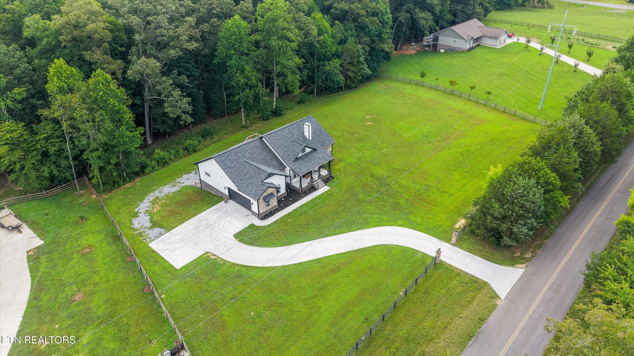 964 Deerwood Drive Property Photo 49
