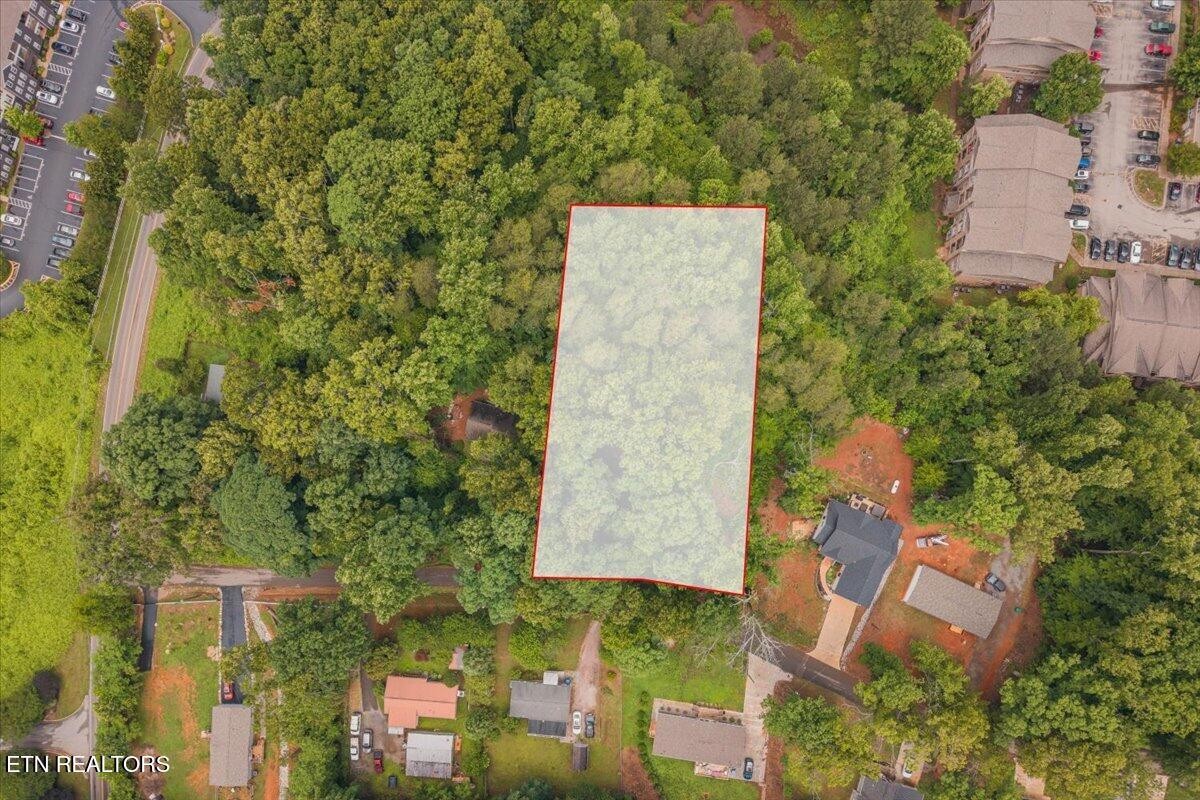 1215 Navy Drive Property Photo 3